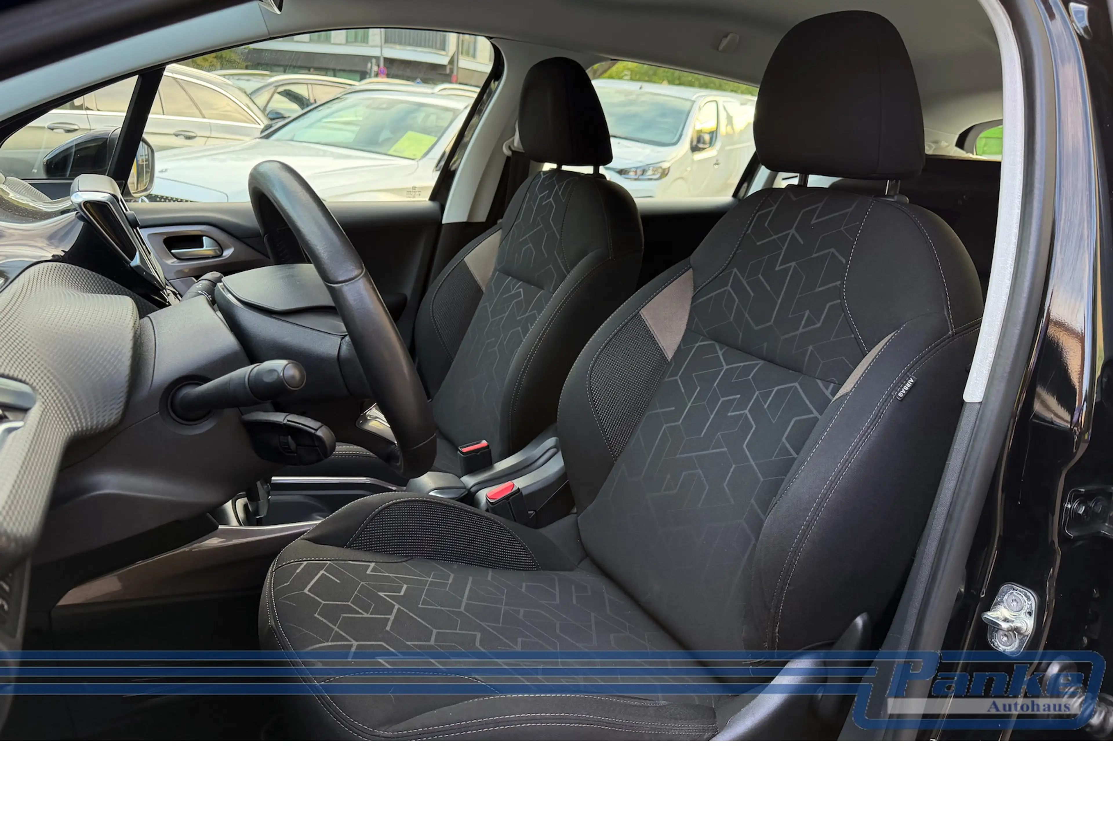 Peugeot 2008 Active*Automatik*SR+WR*USB*Tempo*SHZ* — photo 14