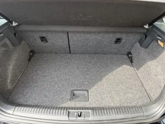 Volkswagen Polo view 9