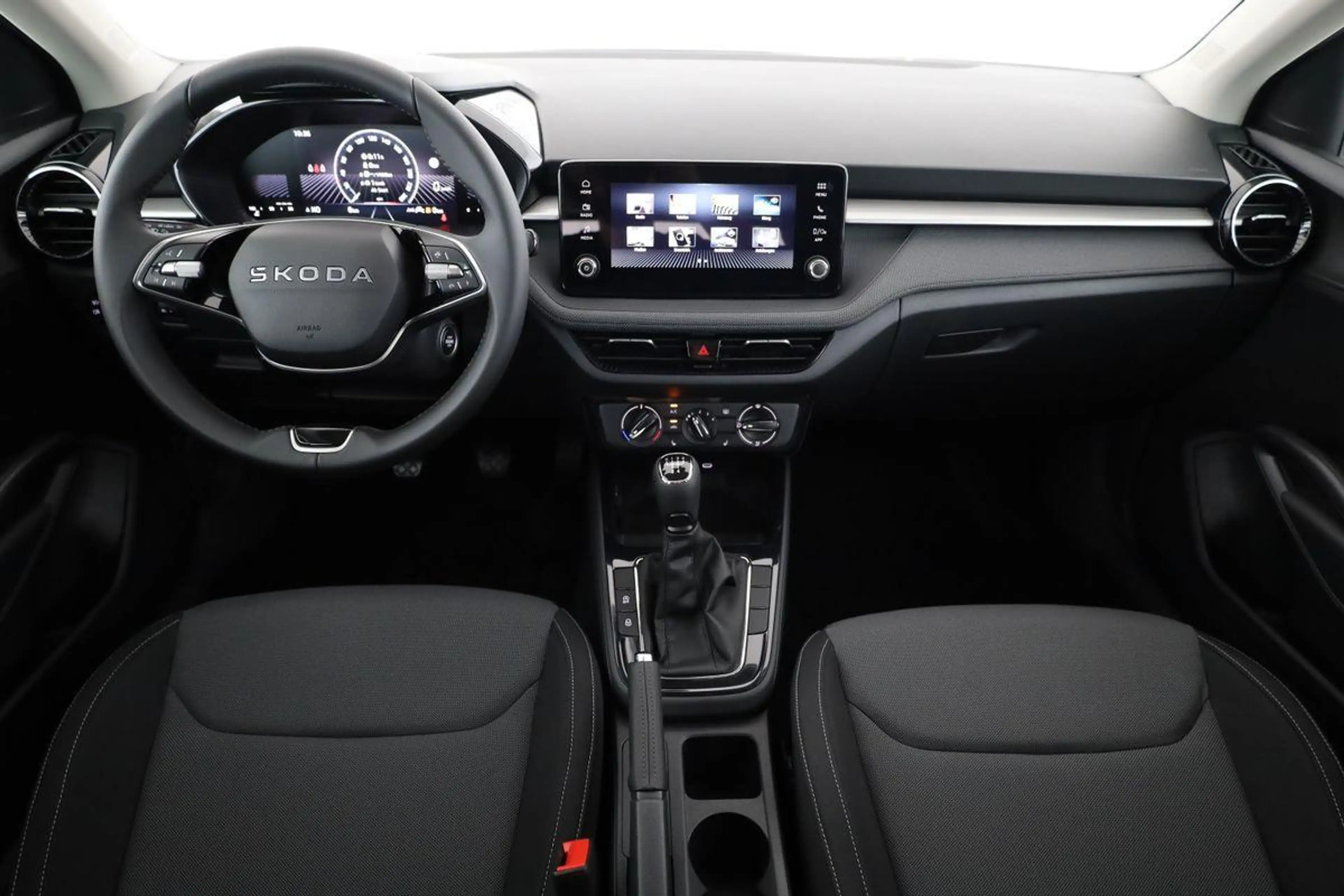 Skoda Fabia Selection 1.0 TSI Selection, AHK, Tempomat, Lad... — photo 4