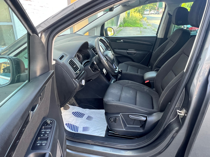 SEAT Alhambra Alhambra 2.0 CR TDi 7 places — photo 11