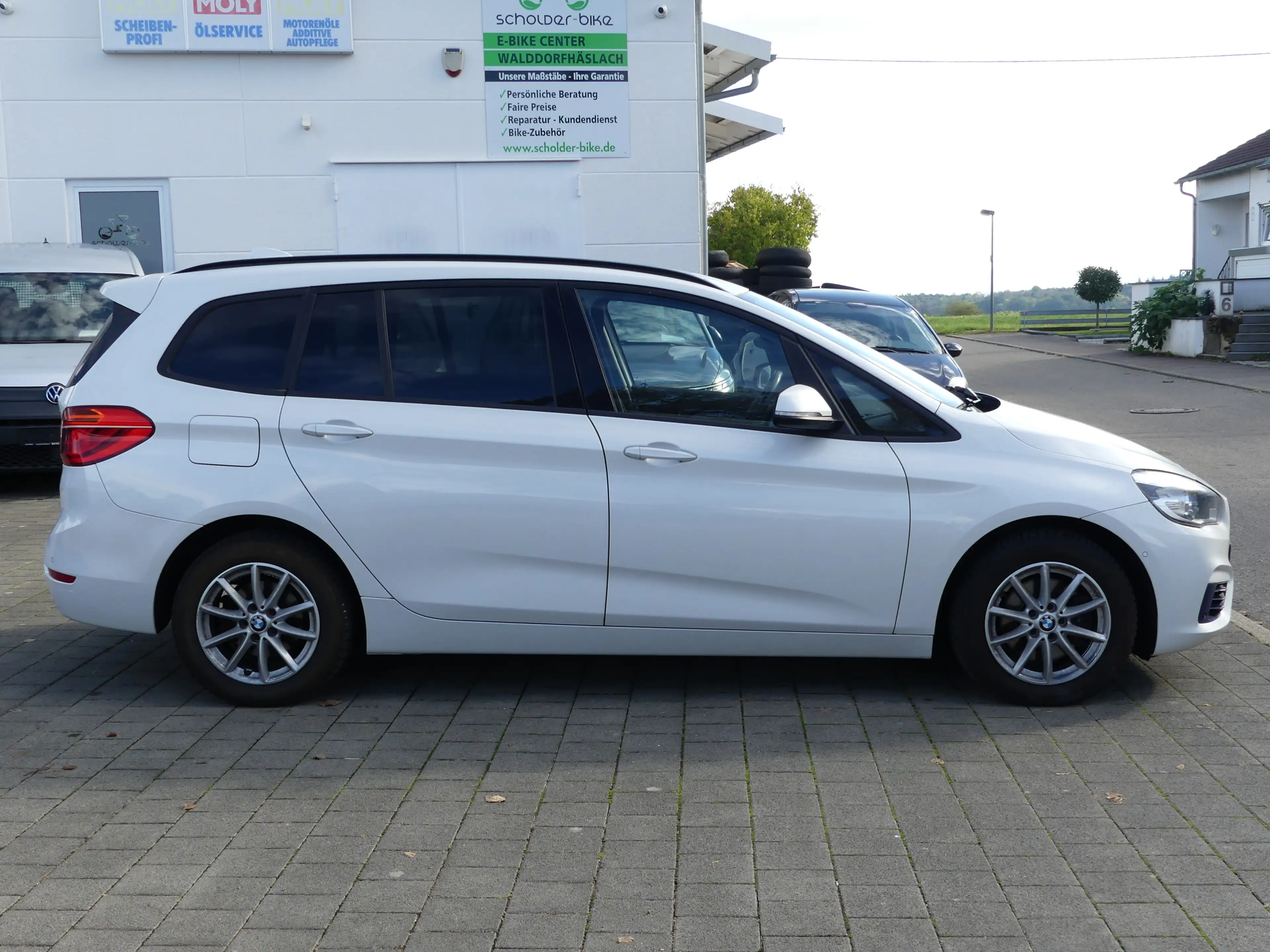 BMW 218 Sport Line | NAVI | LED | 7-SI. — photo 8