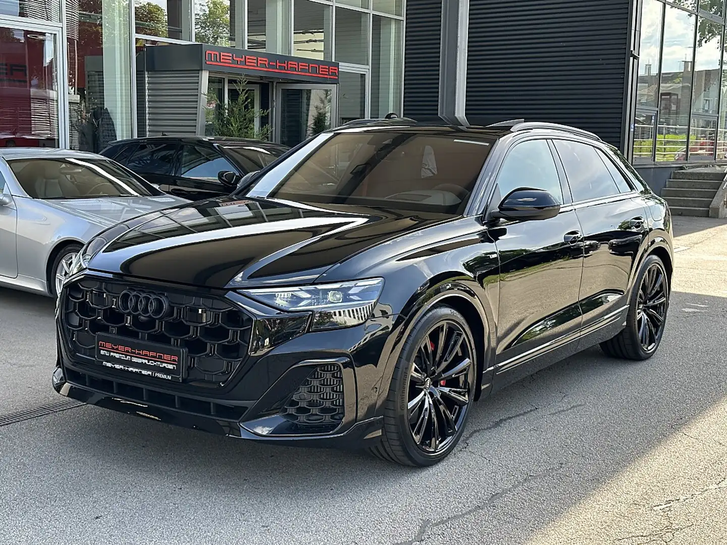 Audi Q8 TFSI e PHEV quattro 360 kW !!!!MEGAVOLL!!!! Schwarz - 1