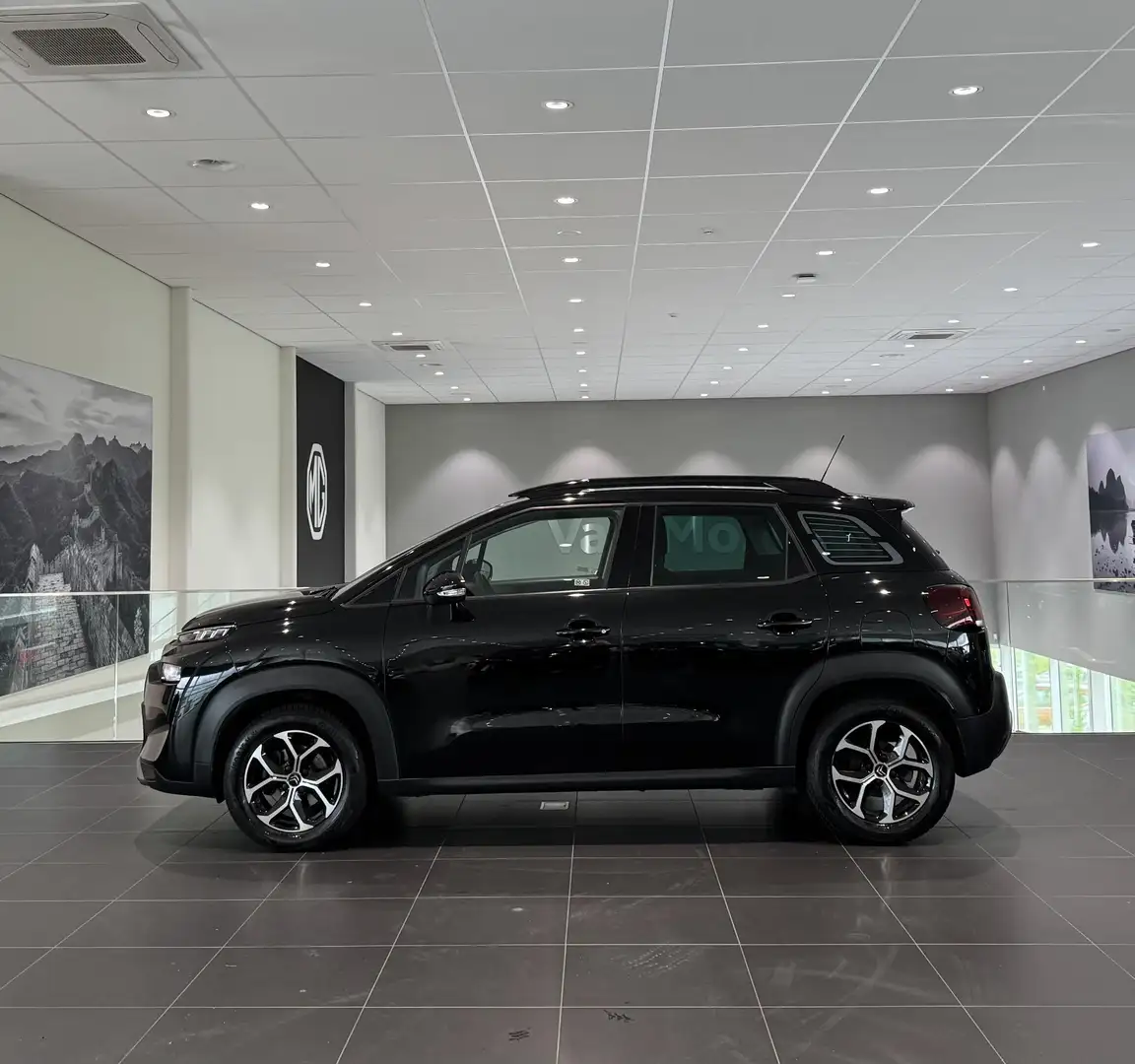 Citroen C3 Aircross 1.2 Shine Hoge instap | Trekhaak | Apple/Android C Zwart - 2