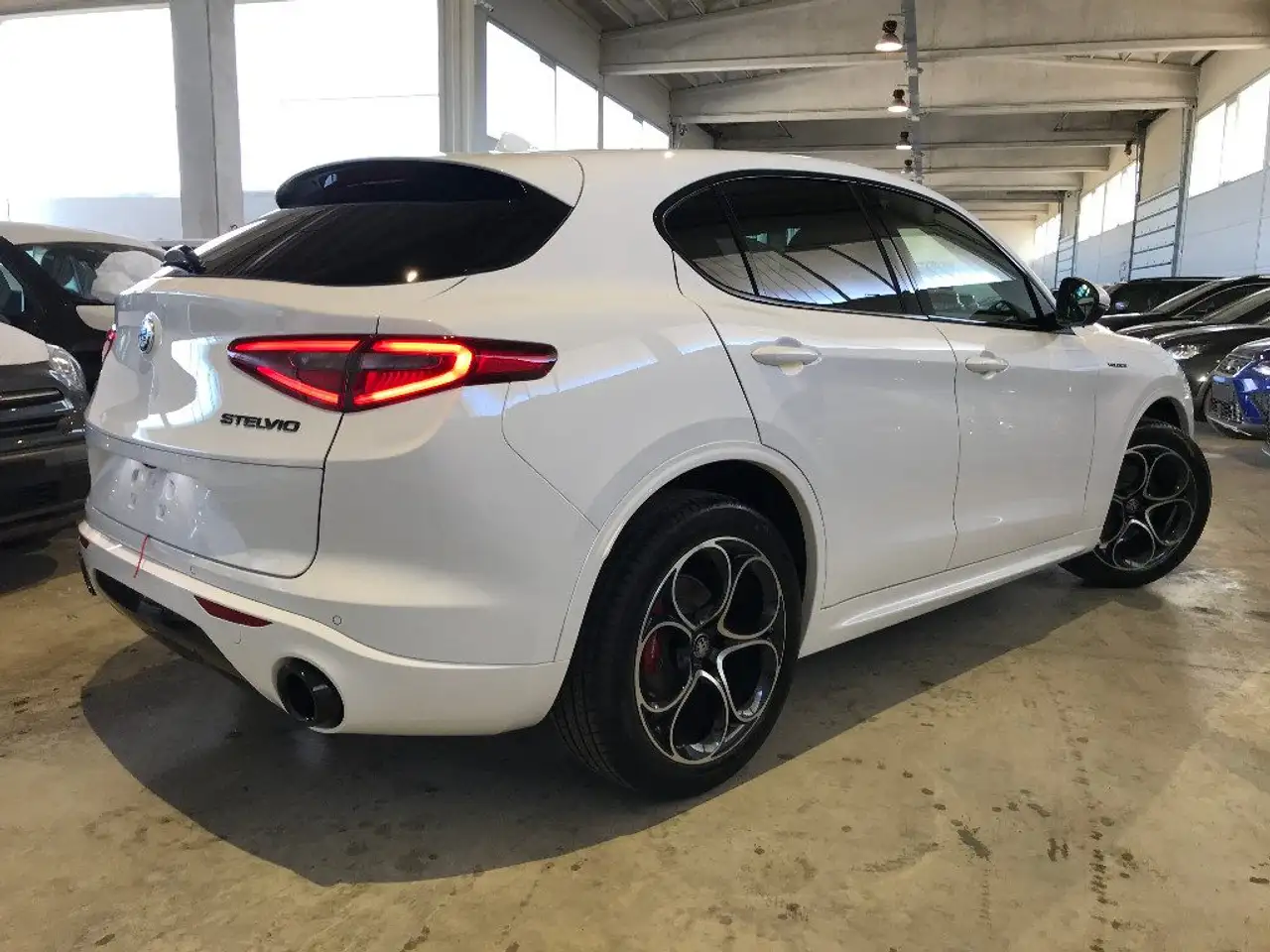 Alfa Romeo Stelvio 2021