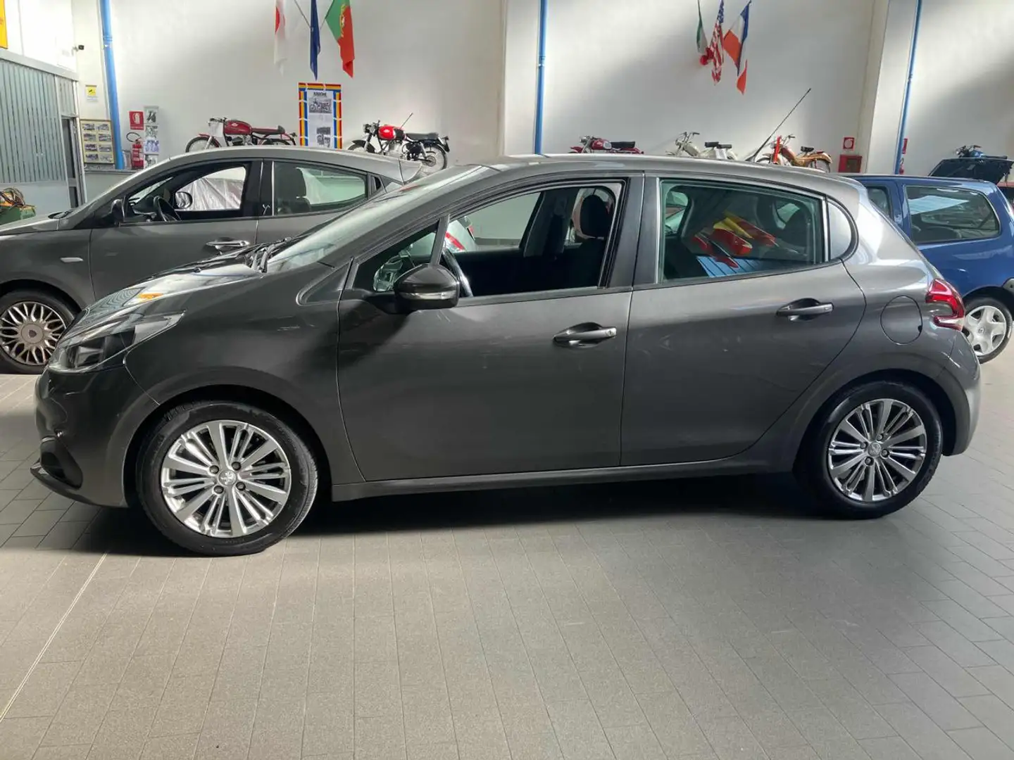 Peugeot 208 UnicoProp- Cinghia Nuova - Km Certificati Grigio - 2