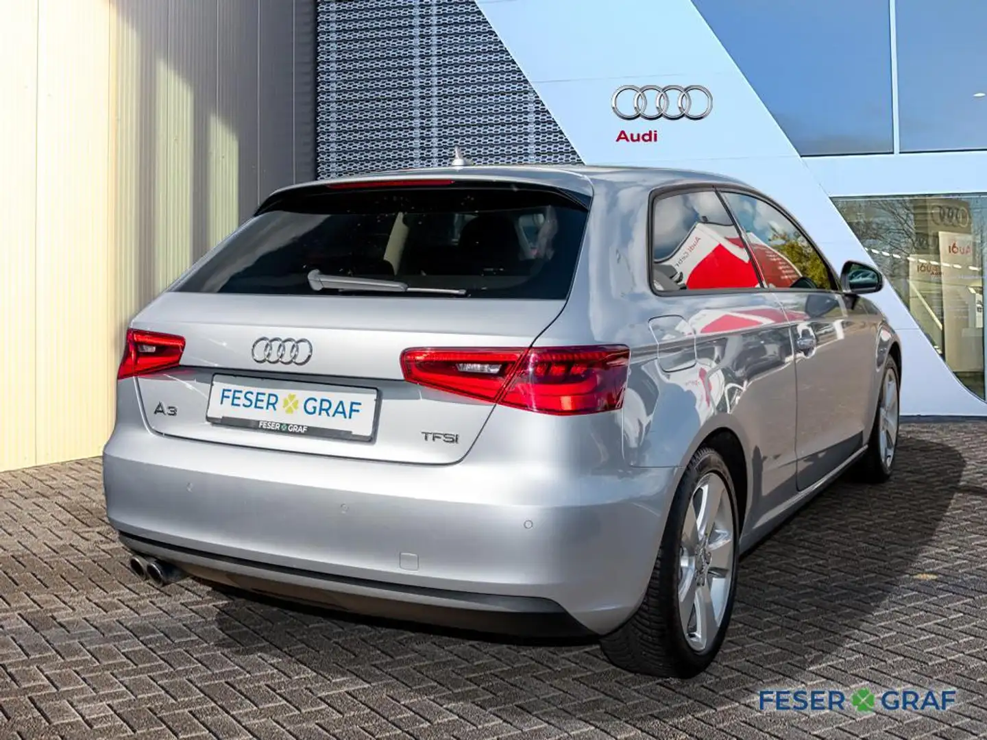Audi A3 1.4TFSI S tronic /Xenon/Navi/ACC Argento - 2