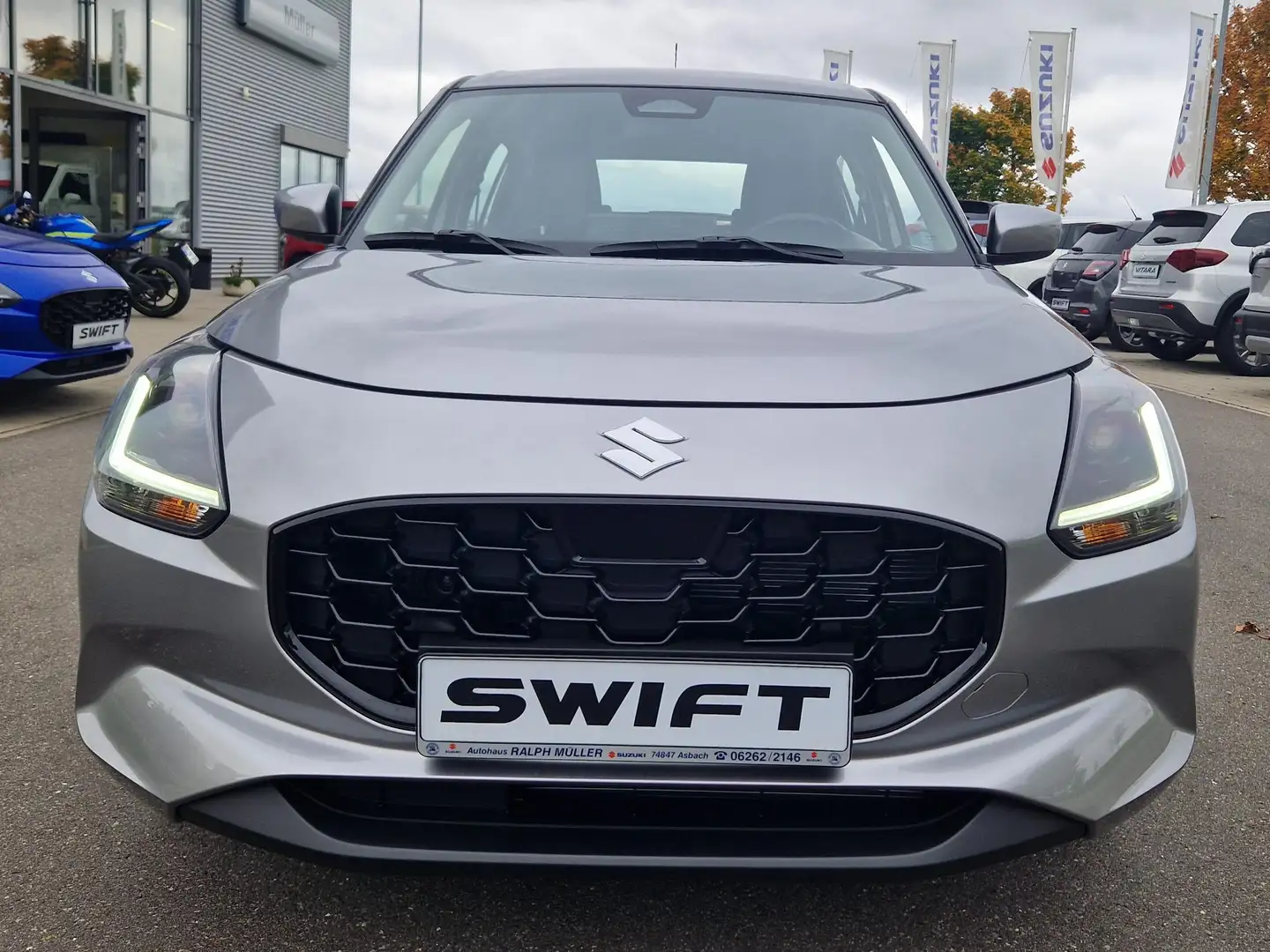 Suzuki Swift Swift 1.2 Dualjet Hybrid MT Club 6 Jahre Garantie Silber - 2