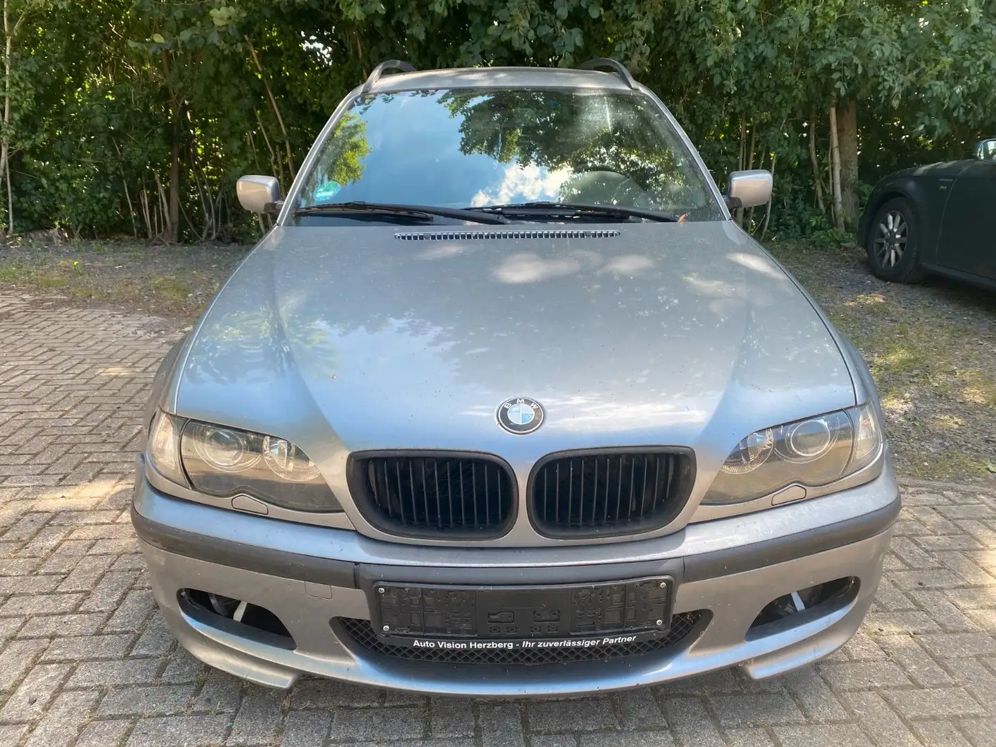 BMW 320 i Touring Edition Exclusive *6 Zylinder*Leder Gris - 2