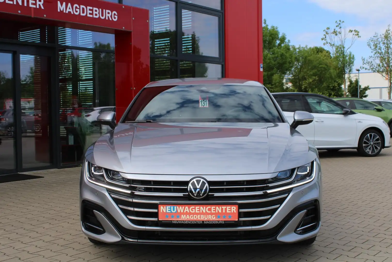 Volkswagen Arteon 2.0TDI R-Line*ST.HZG*360°KAMERA*MATRIX*AHK*ACC Argent - 2