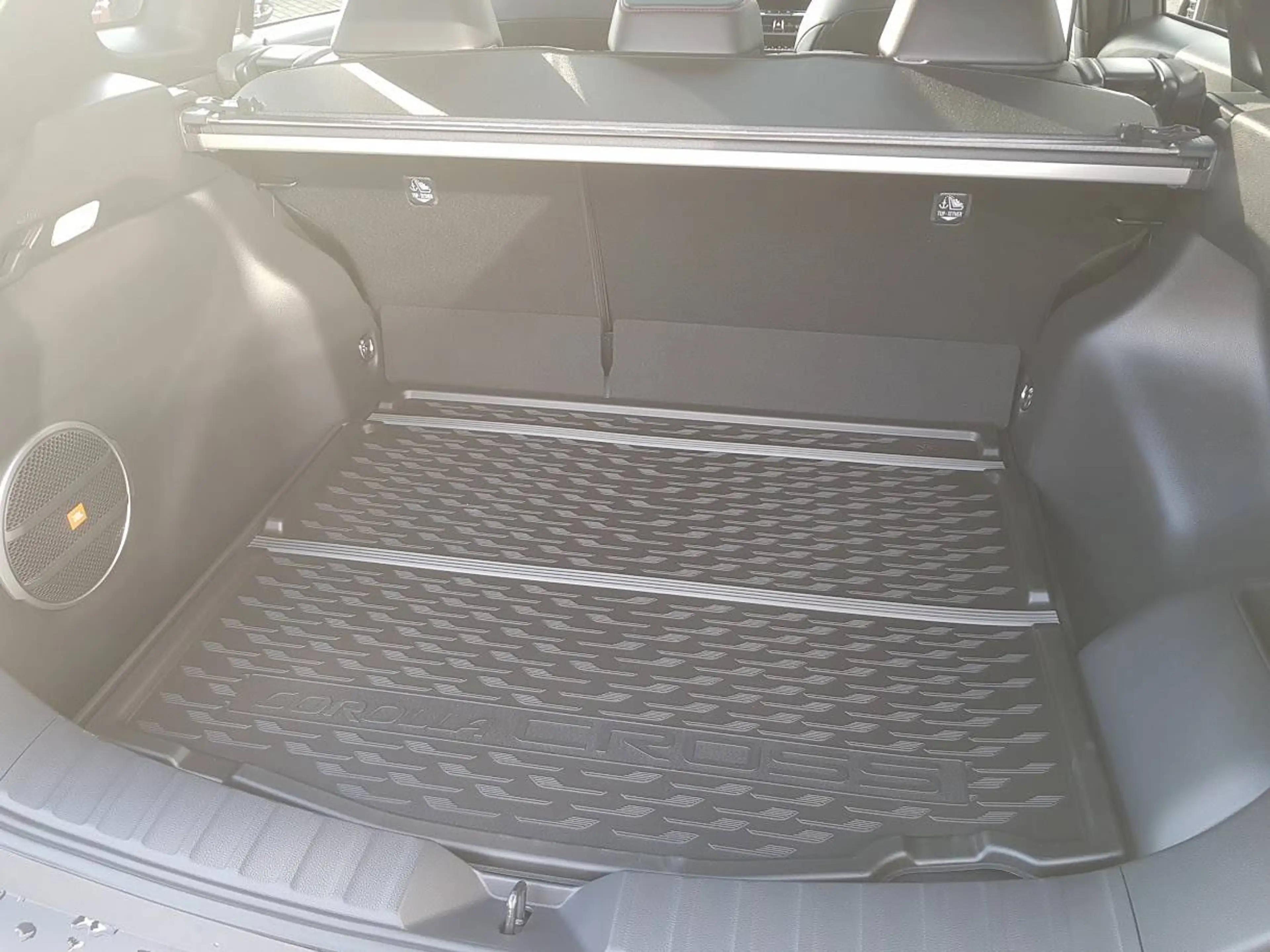 Toyota Corolla Cross 2,0-Hybrid 4x4 GRSport + Premium-Paket — photo 7
