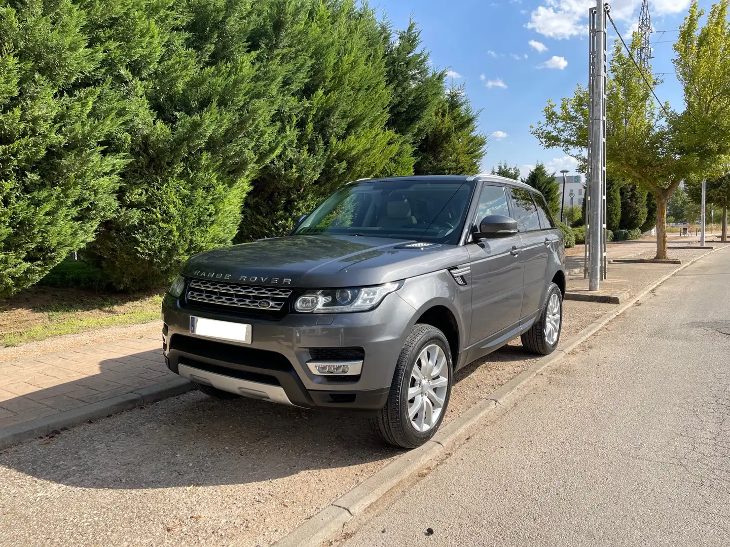 Land Rover Range Rover Sport 3.0TDV6 HSE Aut. - 1