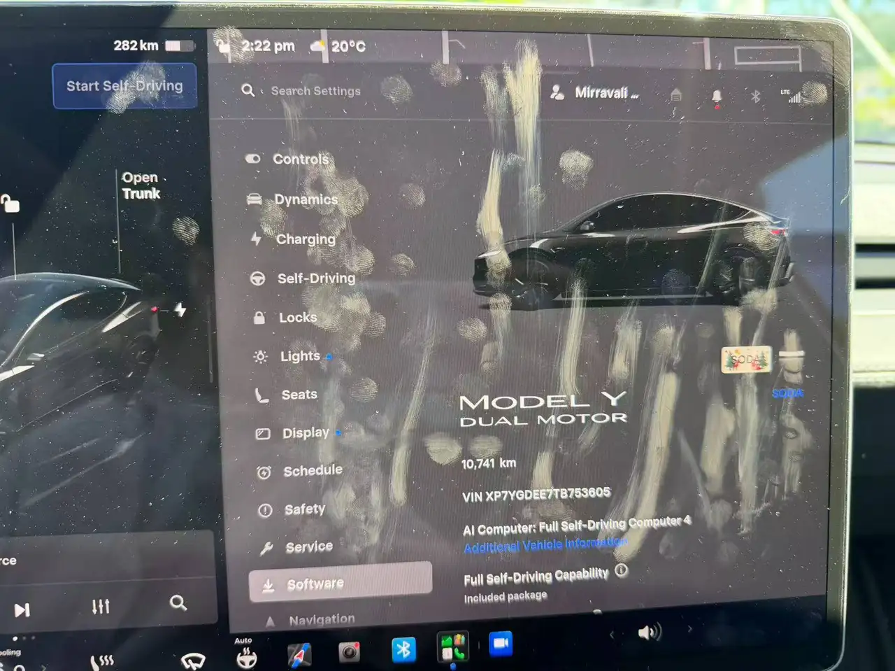 Tesla Model Y снимка Tesla Model Y