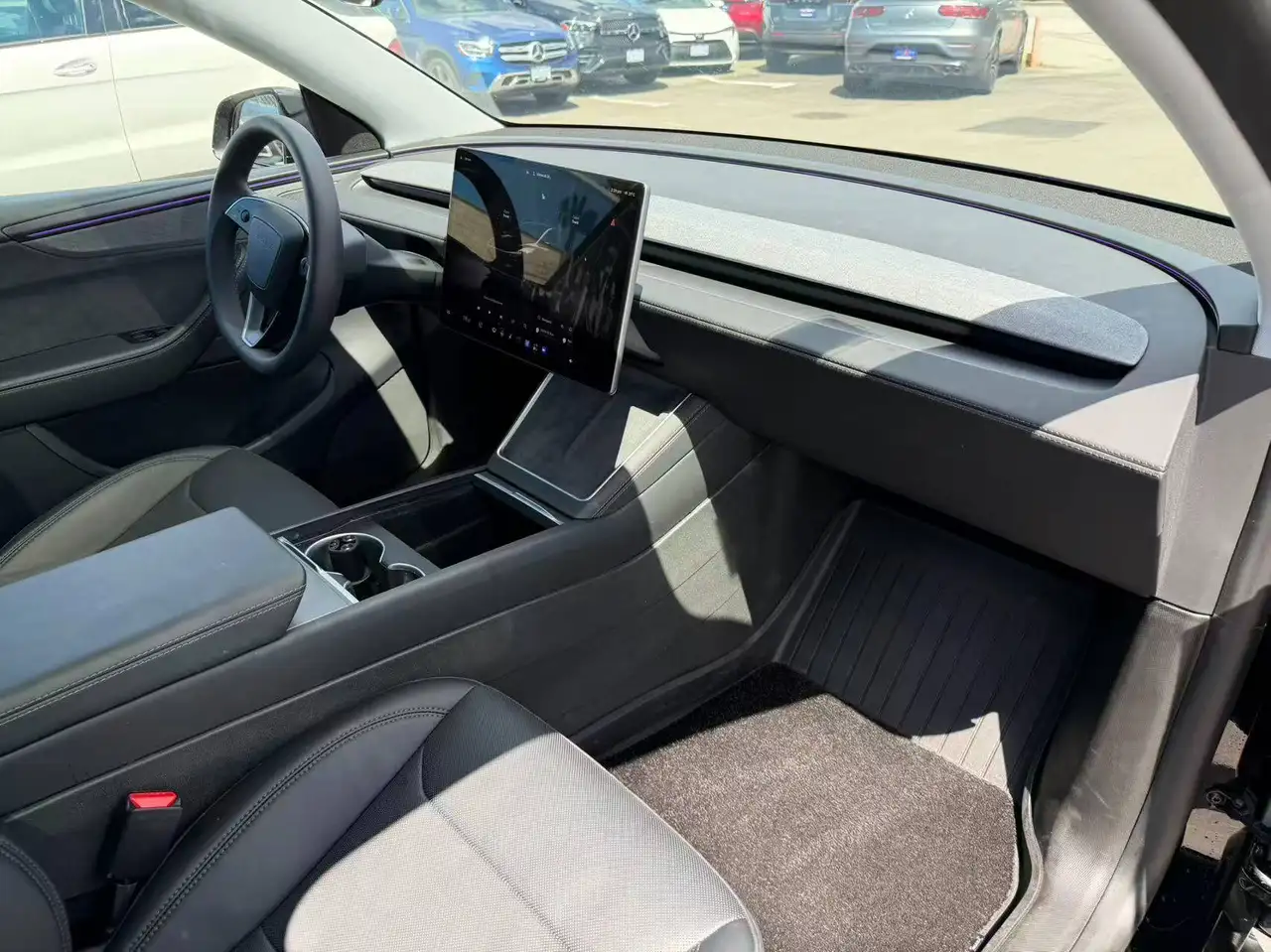 Tesla Model Y снимка Tesla Model Y
