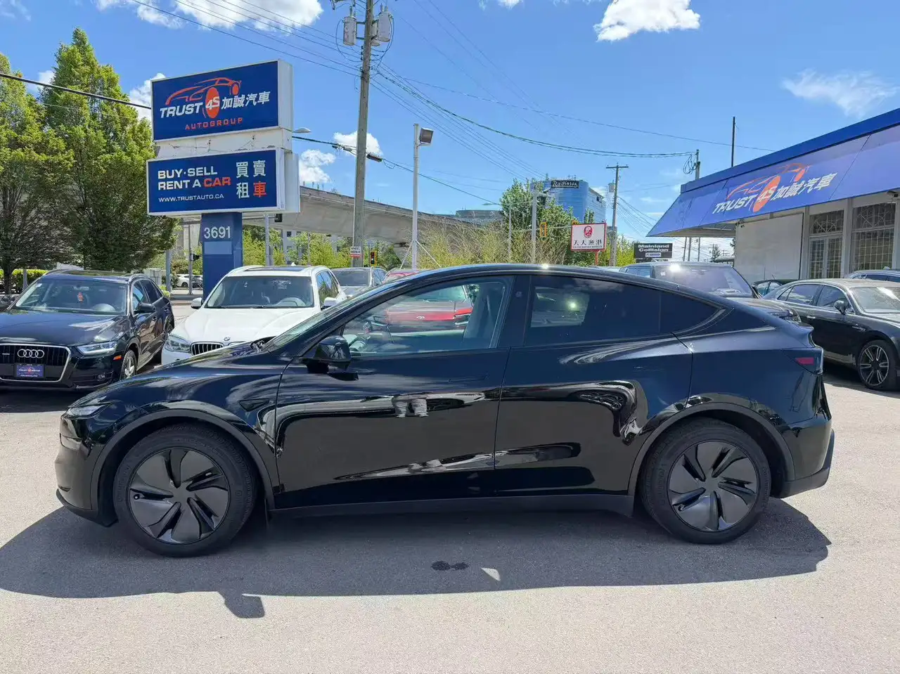 Tesla Model Y снимка Tesla Model Y