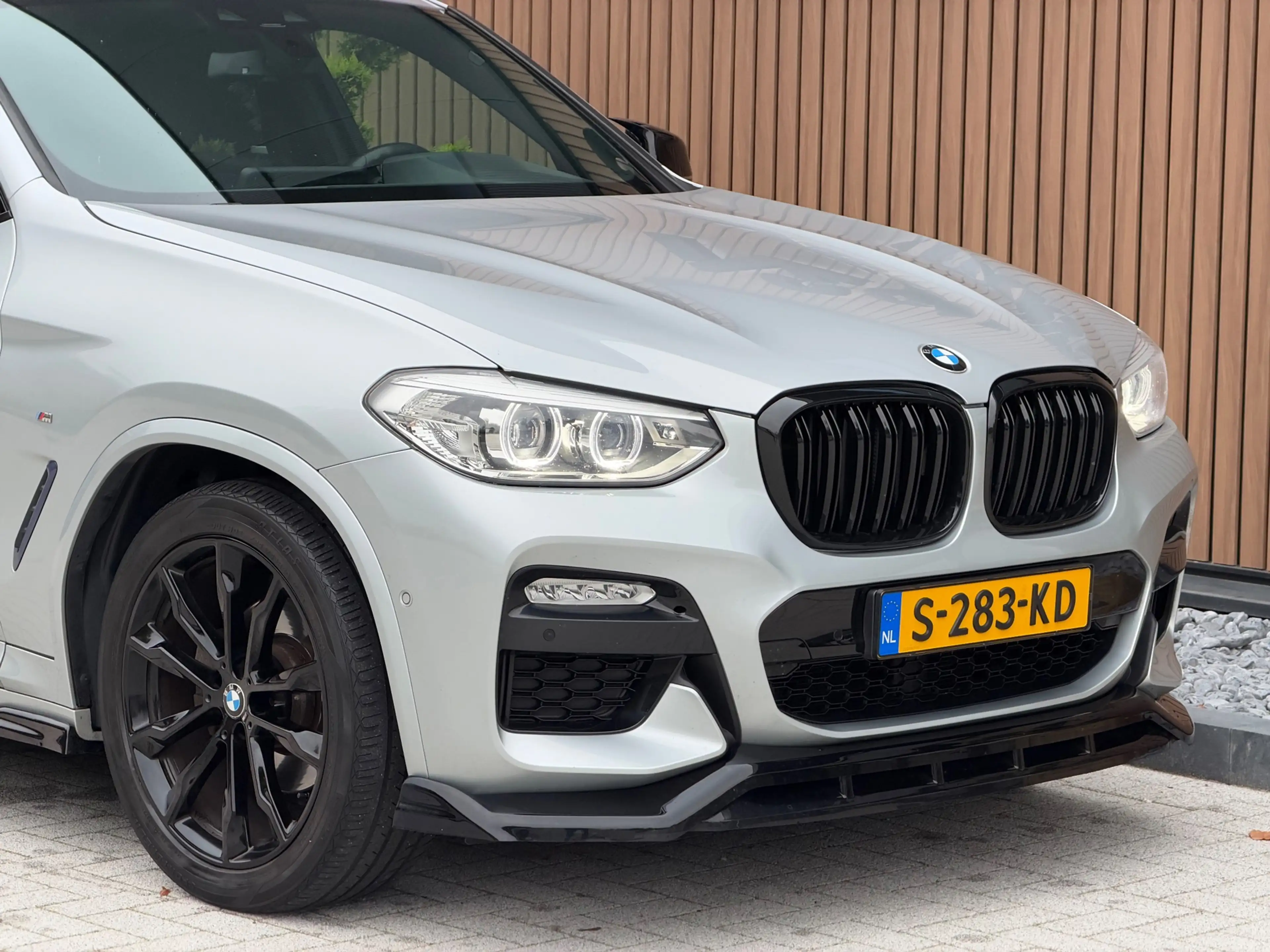 BMW X4 XDrive20i High Executive M SPORT EDITION — photo 14