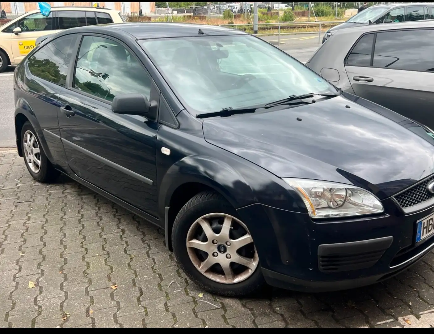 Ford Focus 1.4 16V Ambiente Blau - 1