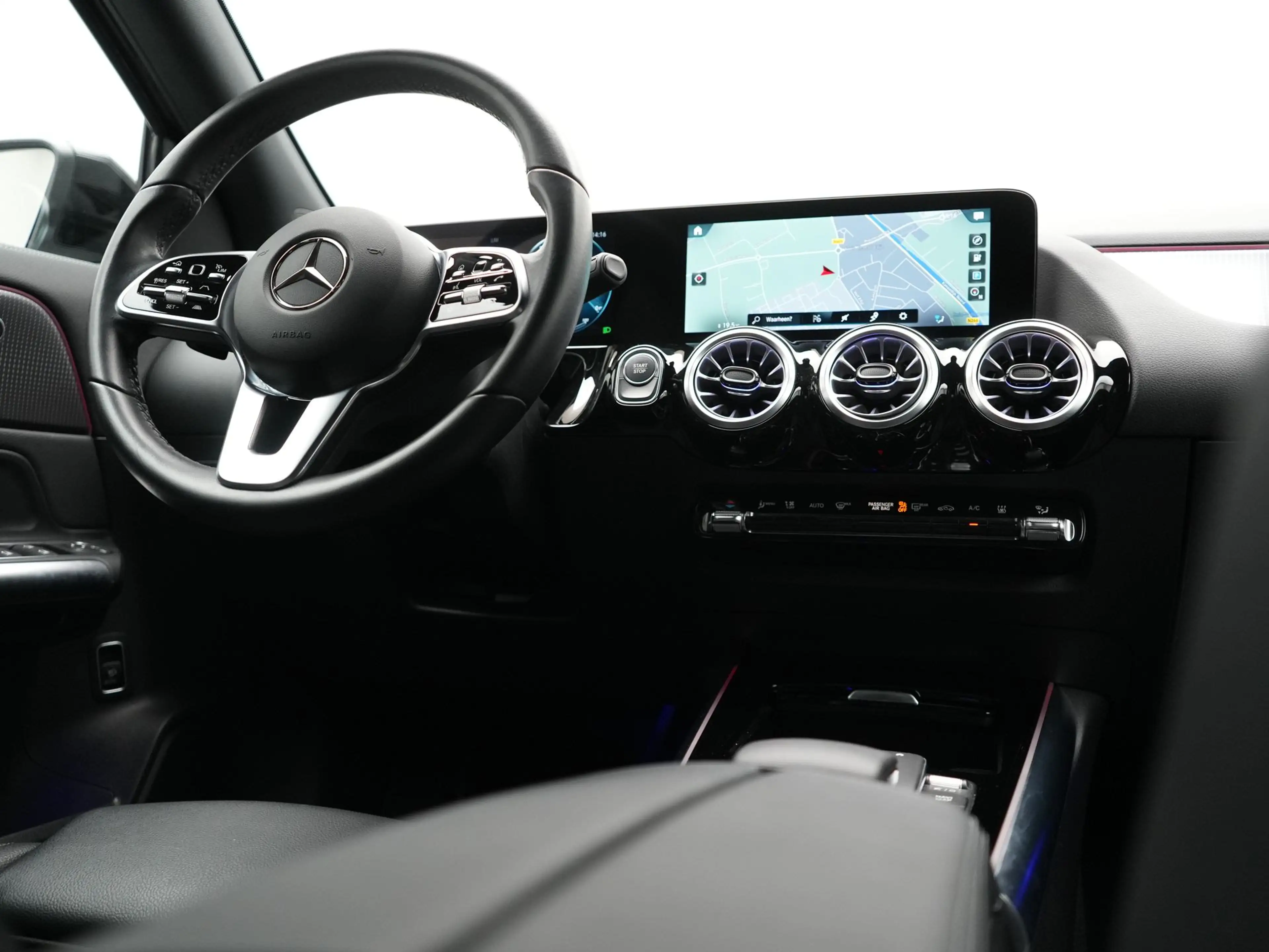 Mercedes-Benz EQA 250 Luxury Line 67 kWh 190pk Dealer O.H | Adaptive Cru — photo 27