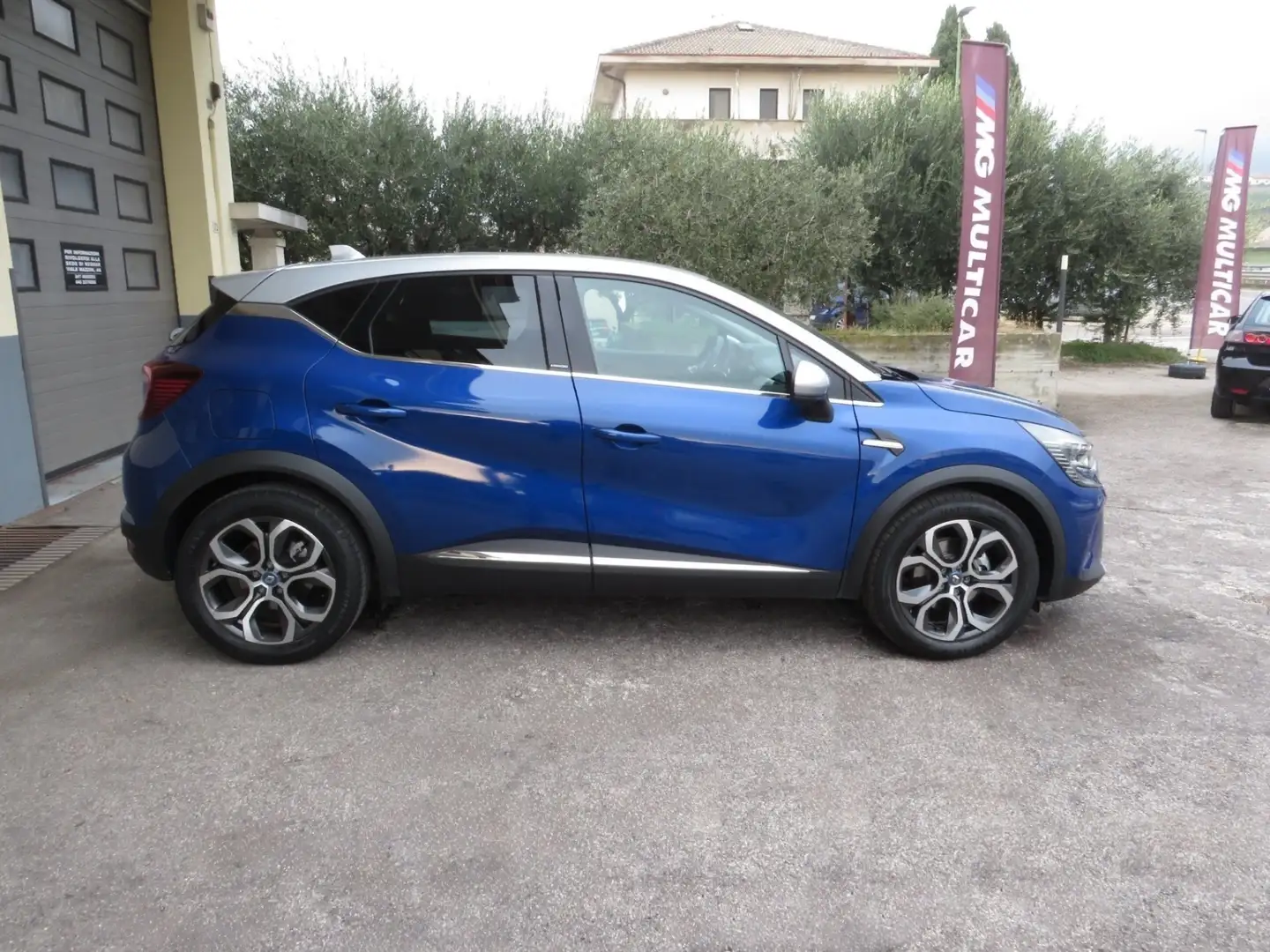 Renault Captur 1.6 E-Tech phev Intens 160cv. full led/camera 360 Blu/Azzurro - 2