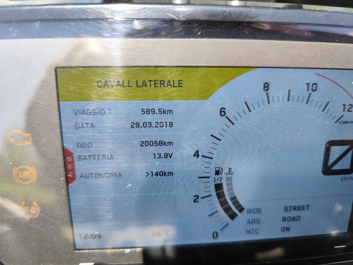 KTM 790 Adventure Biały - 2