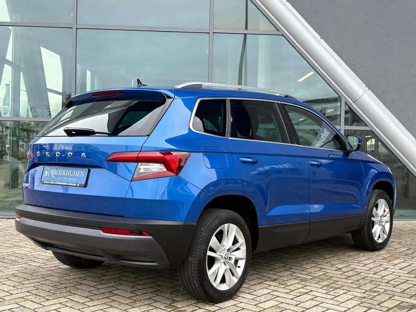 Skoda Karoq 1.5 TSI ACT Sportline Business 150pk Navigatie / S Bleu - 2