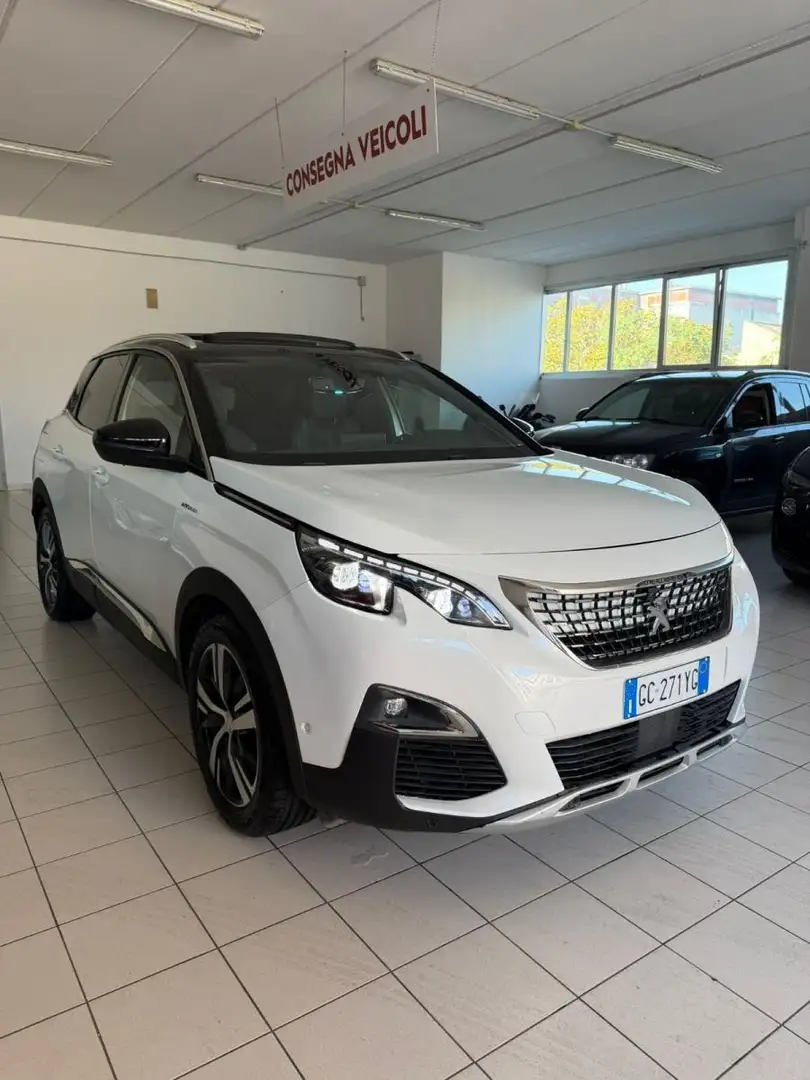 Peugeot 3008 Hybrid4 300 e-EAT8 GT Line Bianco - 1