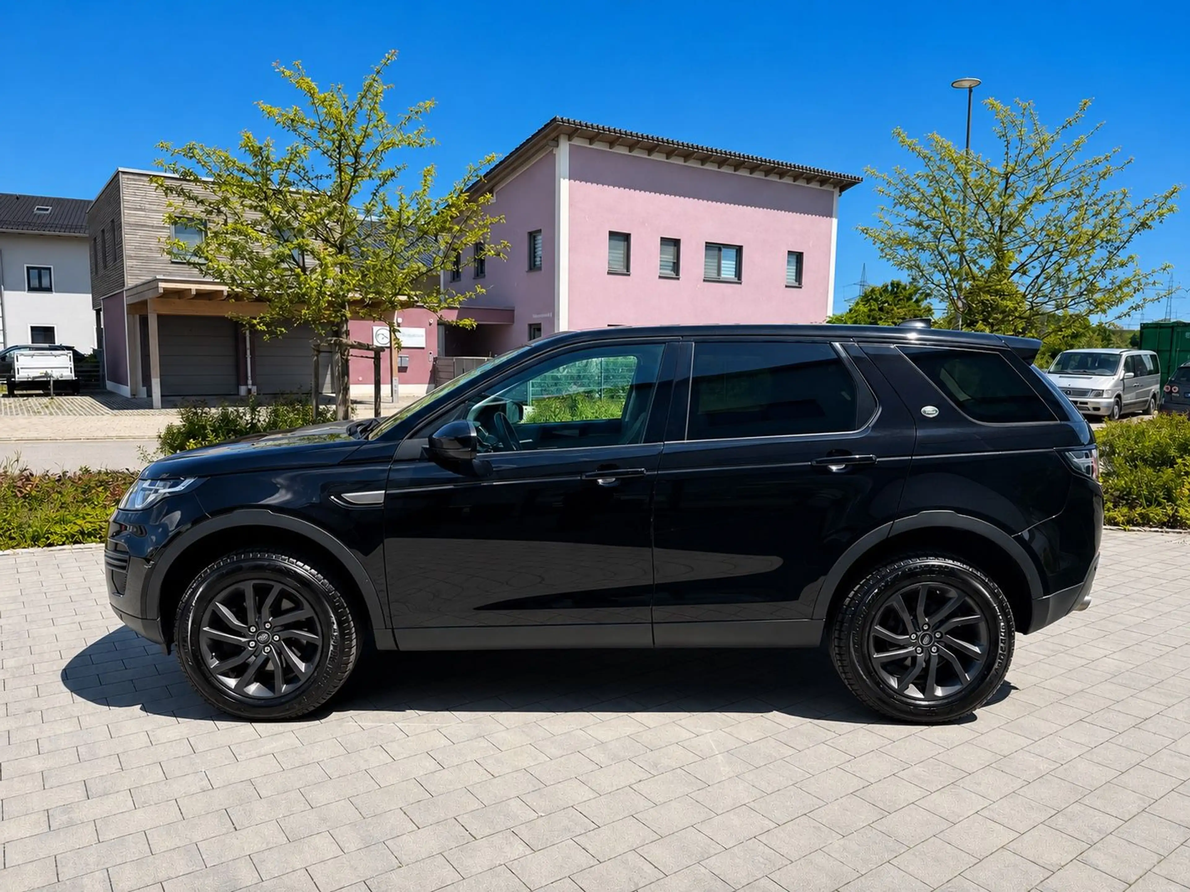 Land Rover Discovery Sport SE AWD NAV PANO ALU — photo 2