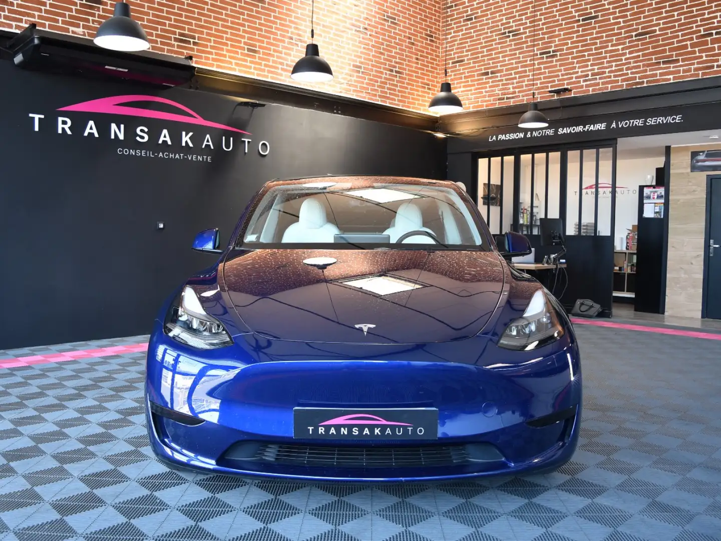 Tesla Model Y Bleu - 2