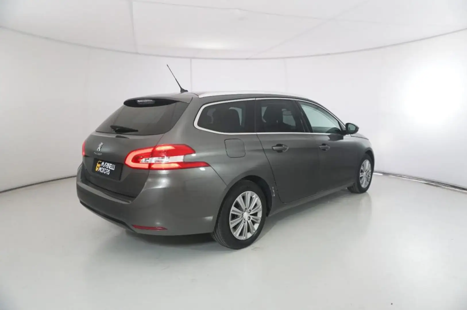 Peugeot 308 SW 1.2 PURETECH 130CV GPL ALLURE Grijs - 2
