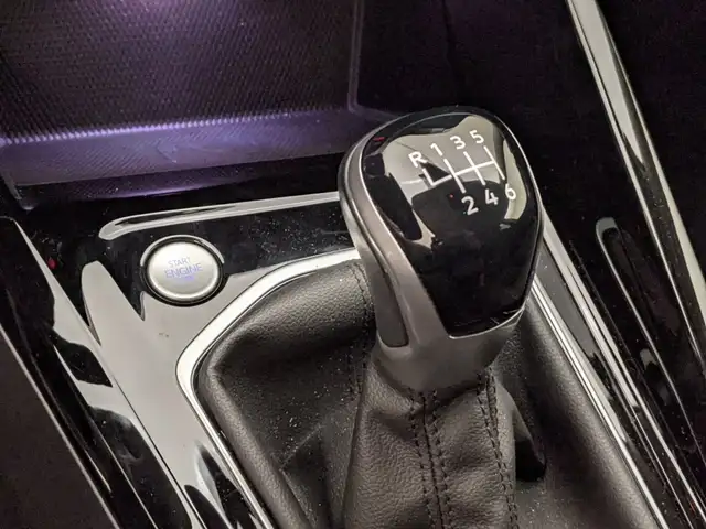 Volkswagen Golf view 13
