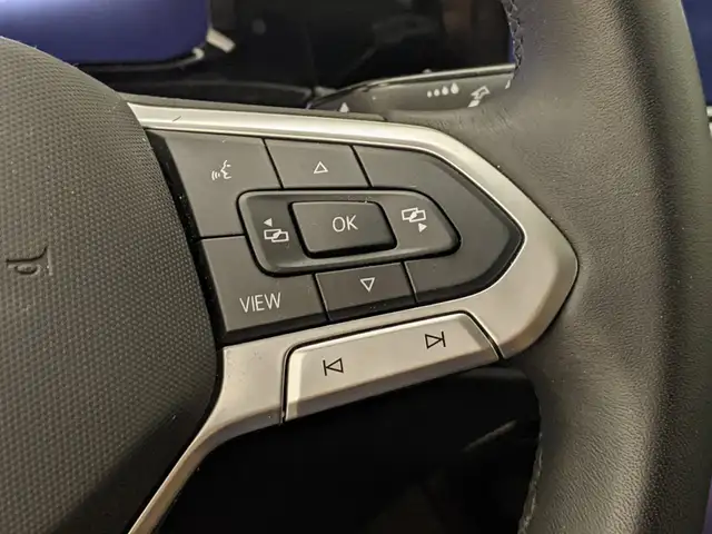 Volkswagen Golf view 12