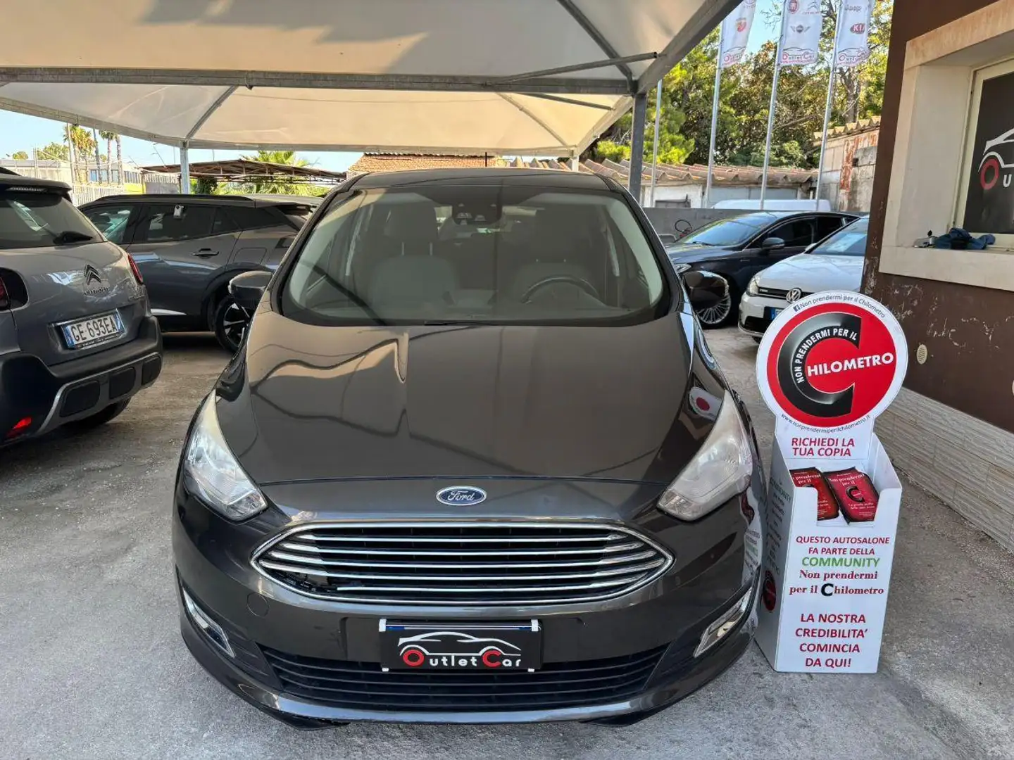 Ford C-Max 1.5 TDCi 120 CV S&S Titanium Gris - 2