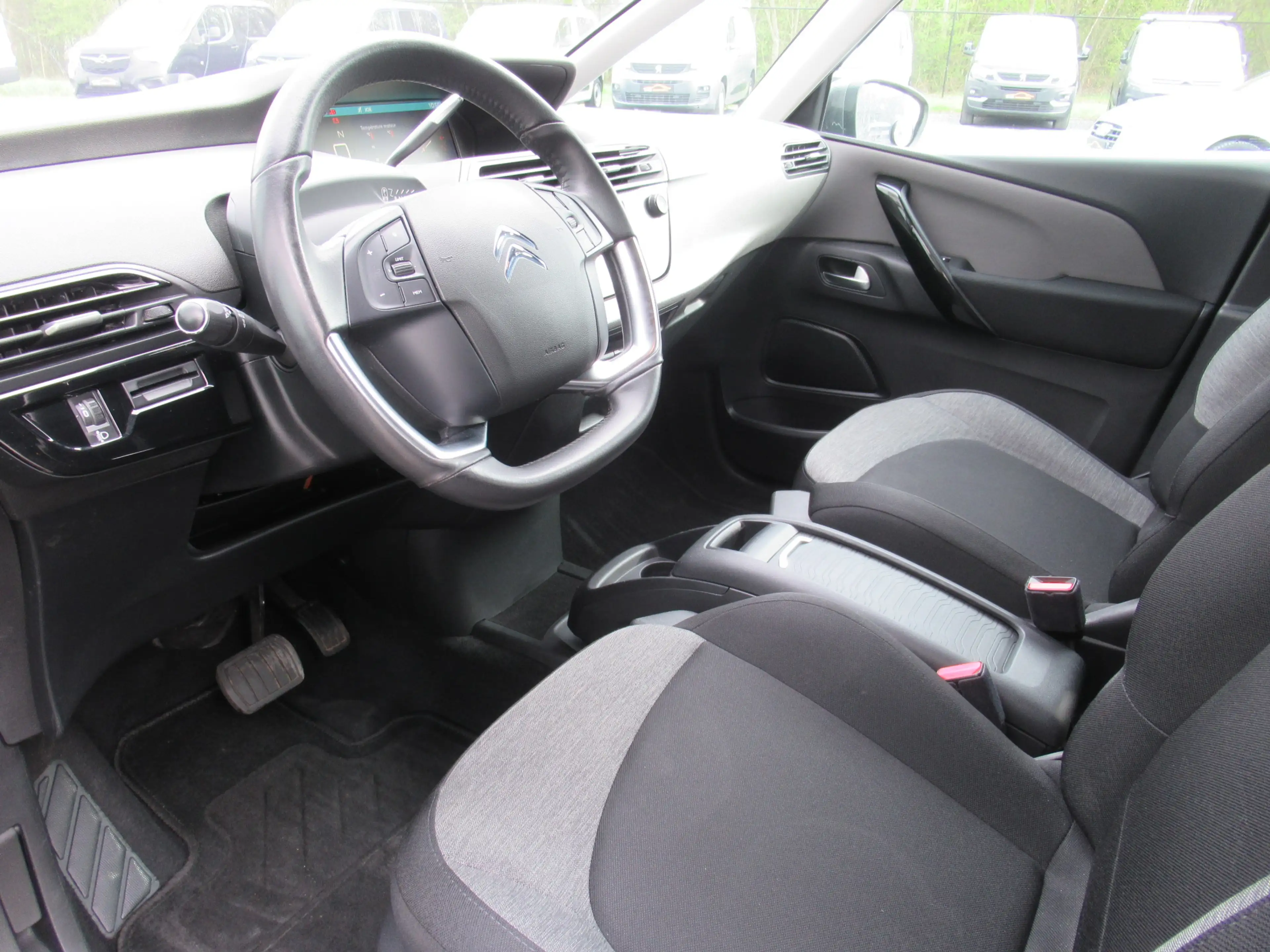 Citroen C4 SpaceTourer 1.5 BlueHDi Aut. /€5.777 netto / Leder / Navi /... — photo 15