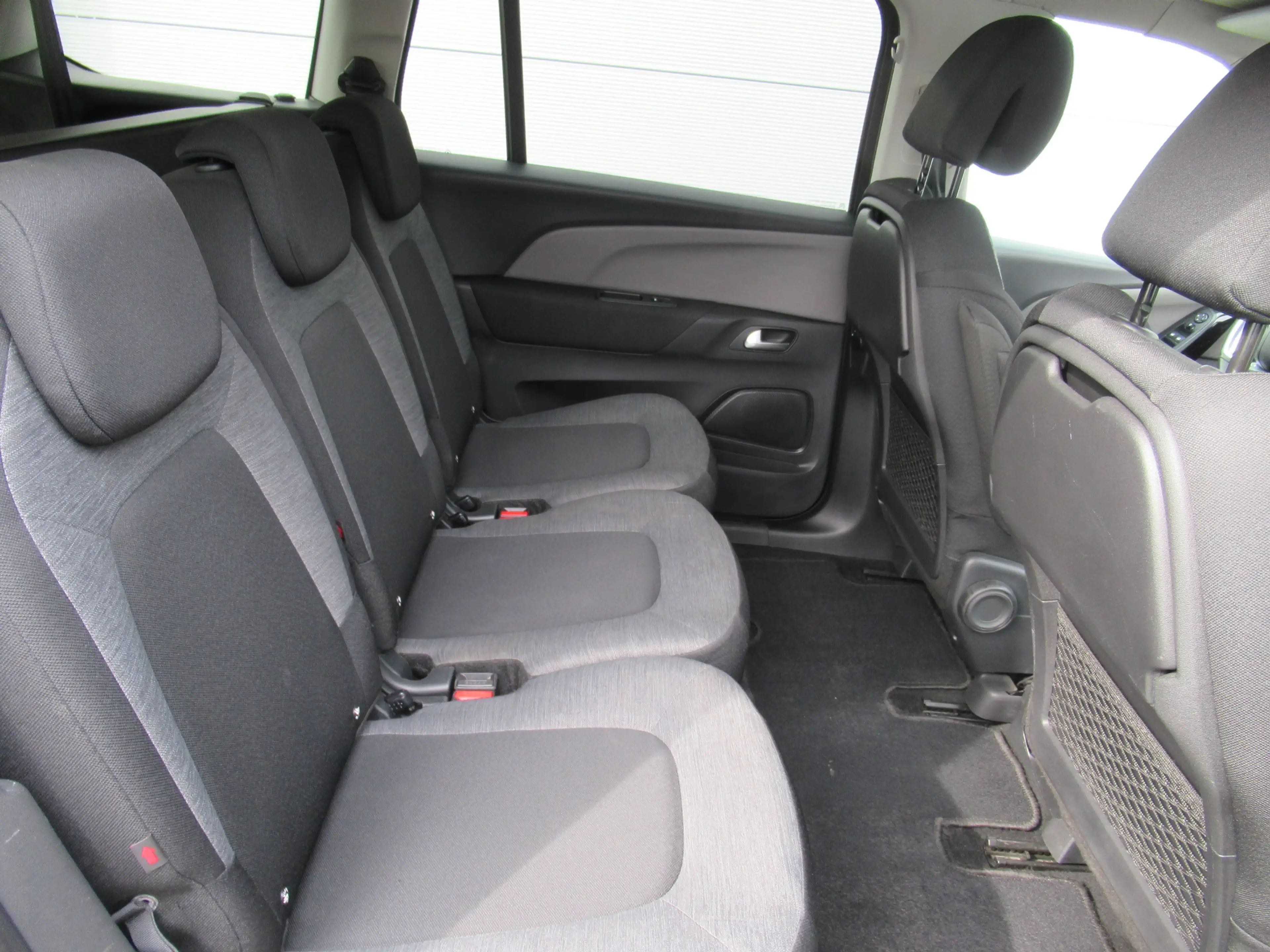 Citroen C4 SpaceTourer 1.5 BlueHDi Aut. /€5.777 netto / Leder / Navi /... — photo 11