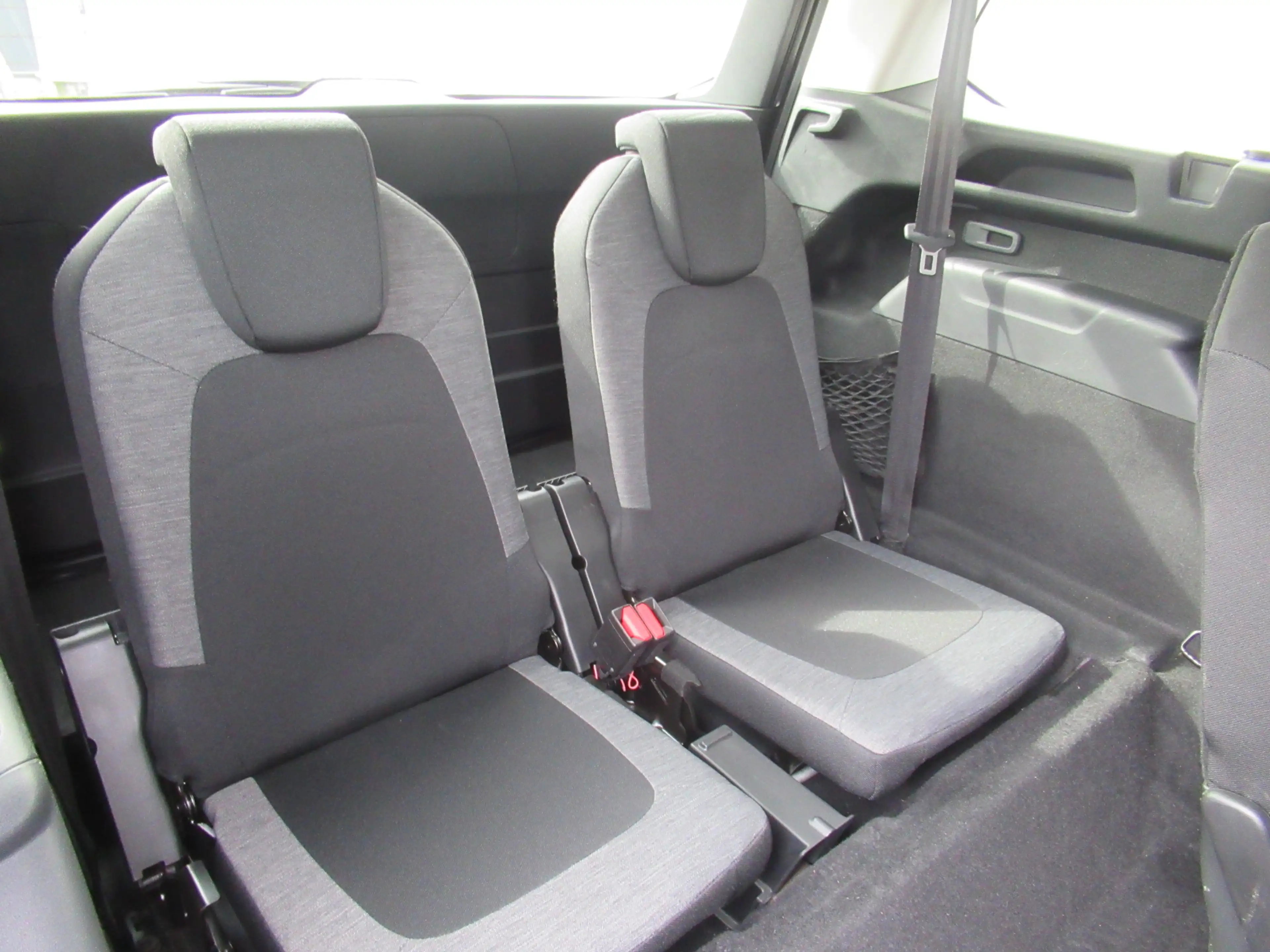 Citroen C4 SpaceTourer 1.5 BlueHDi Aut. /€5.777 netto / Leder / Navi /... — photo 12