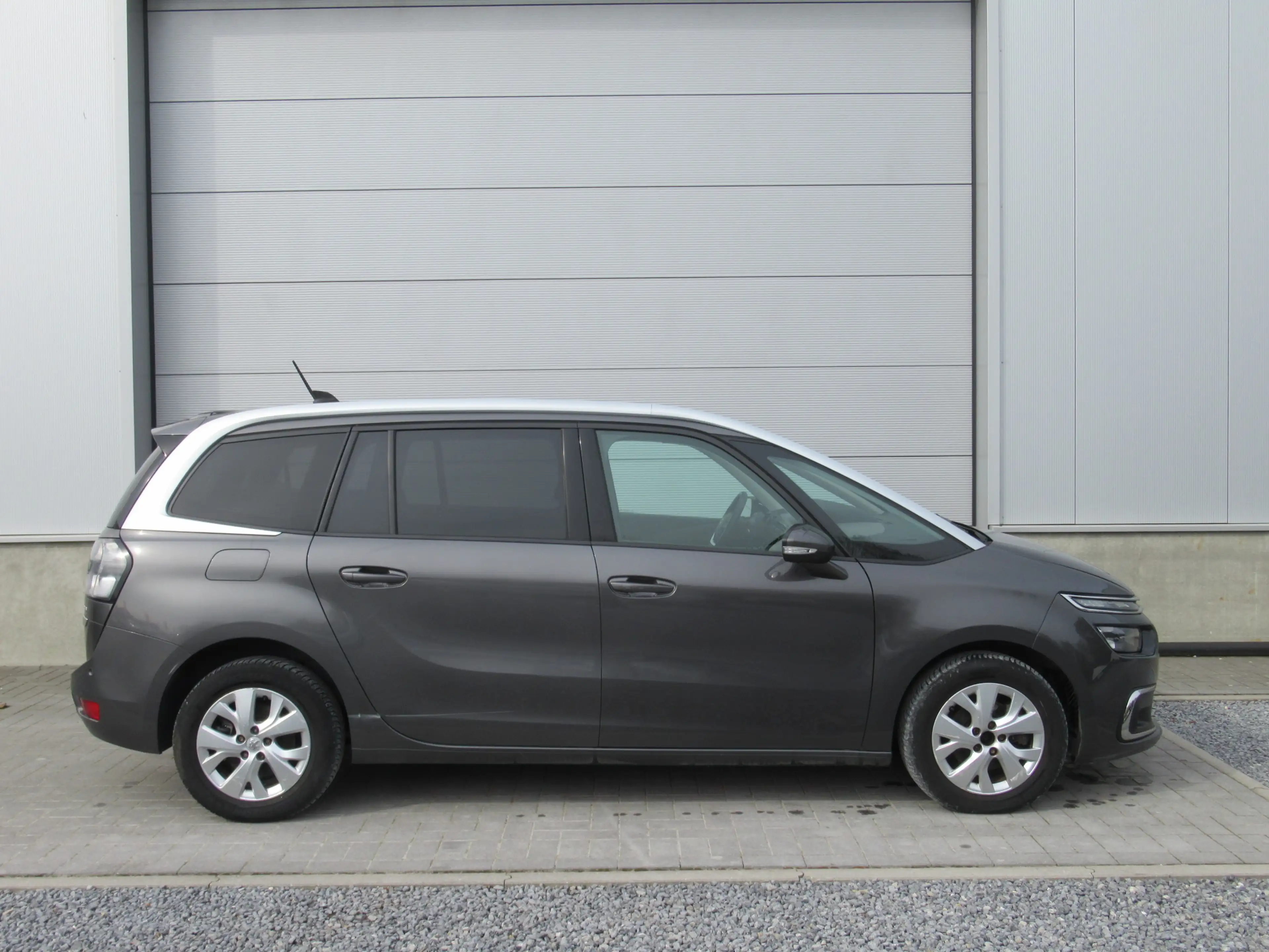 Citroen C4 SpaceTourer 1.5 BlueHDi Aut. /€5.777 netto / Leder / Navi /... — photo 2