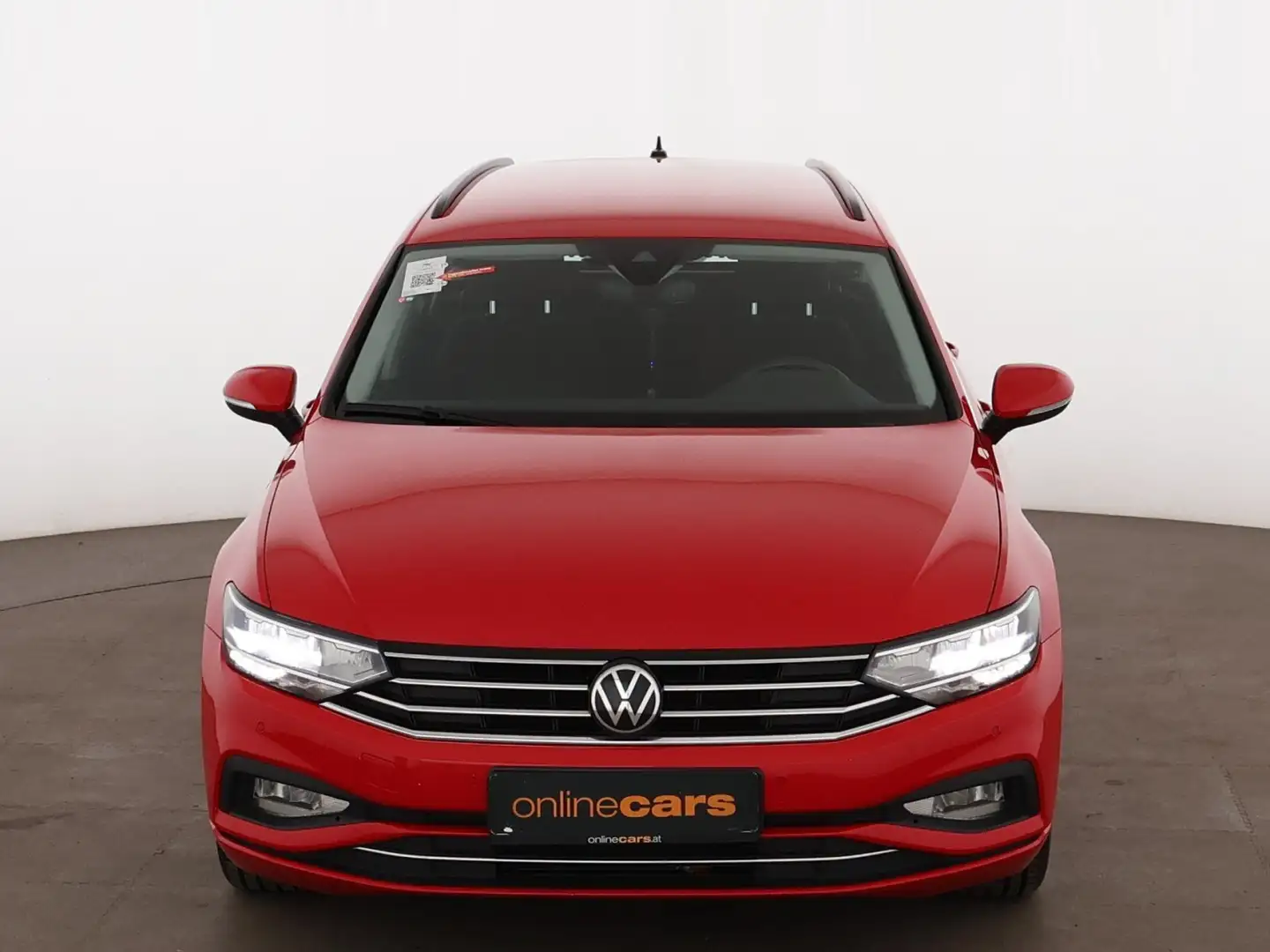 Volkswagen Passat Variant 2.0 TDI Business Aut LED RADAR NAV Rot - 2