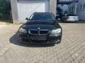 BMW 320 320d Schwarz - thumbnail 2