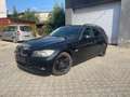 BMW 320 320d Schwarz - thumbnail 1