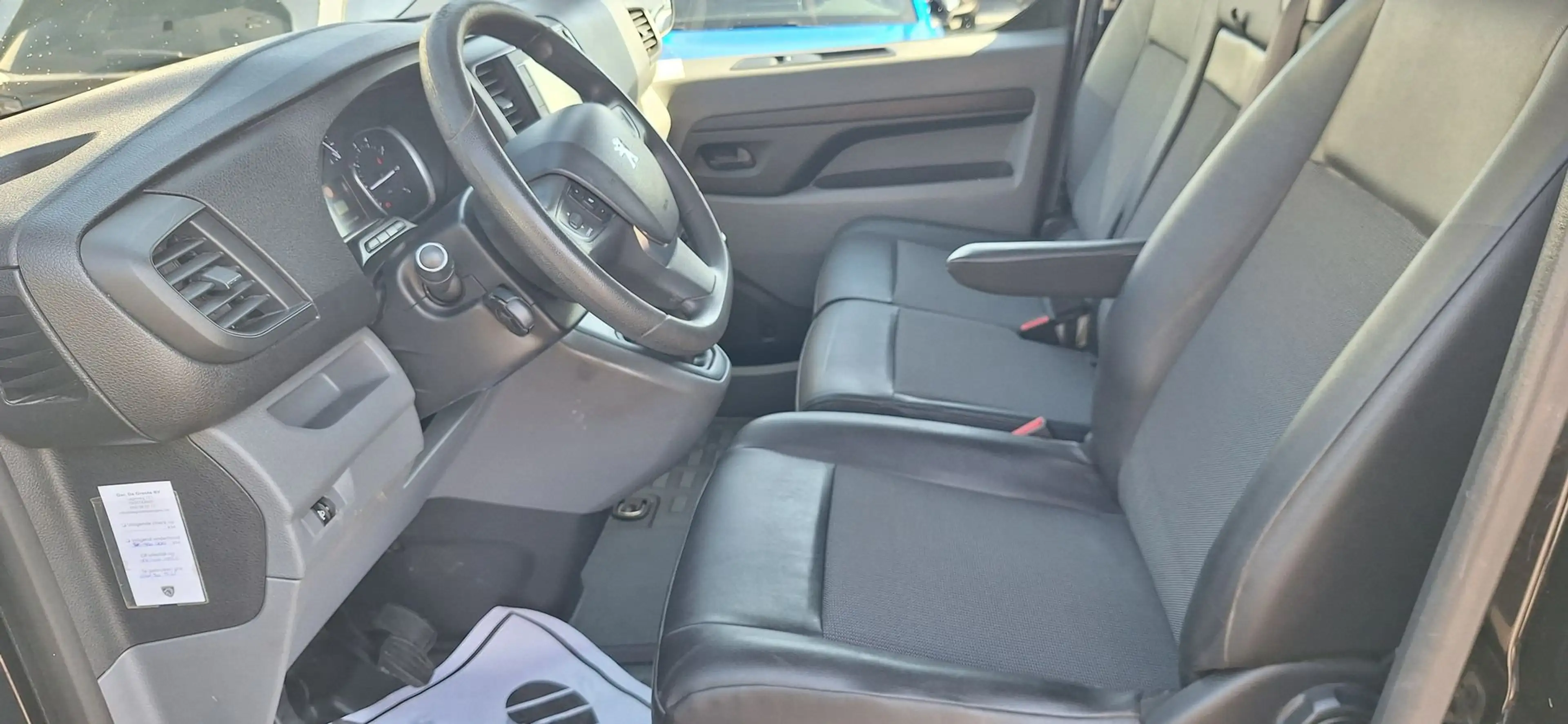 Peugeot Expert Standard Premium L2 BlueHDi S/S — photo 11