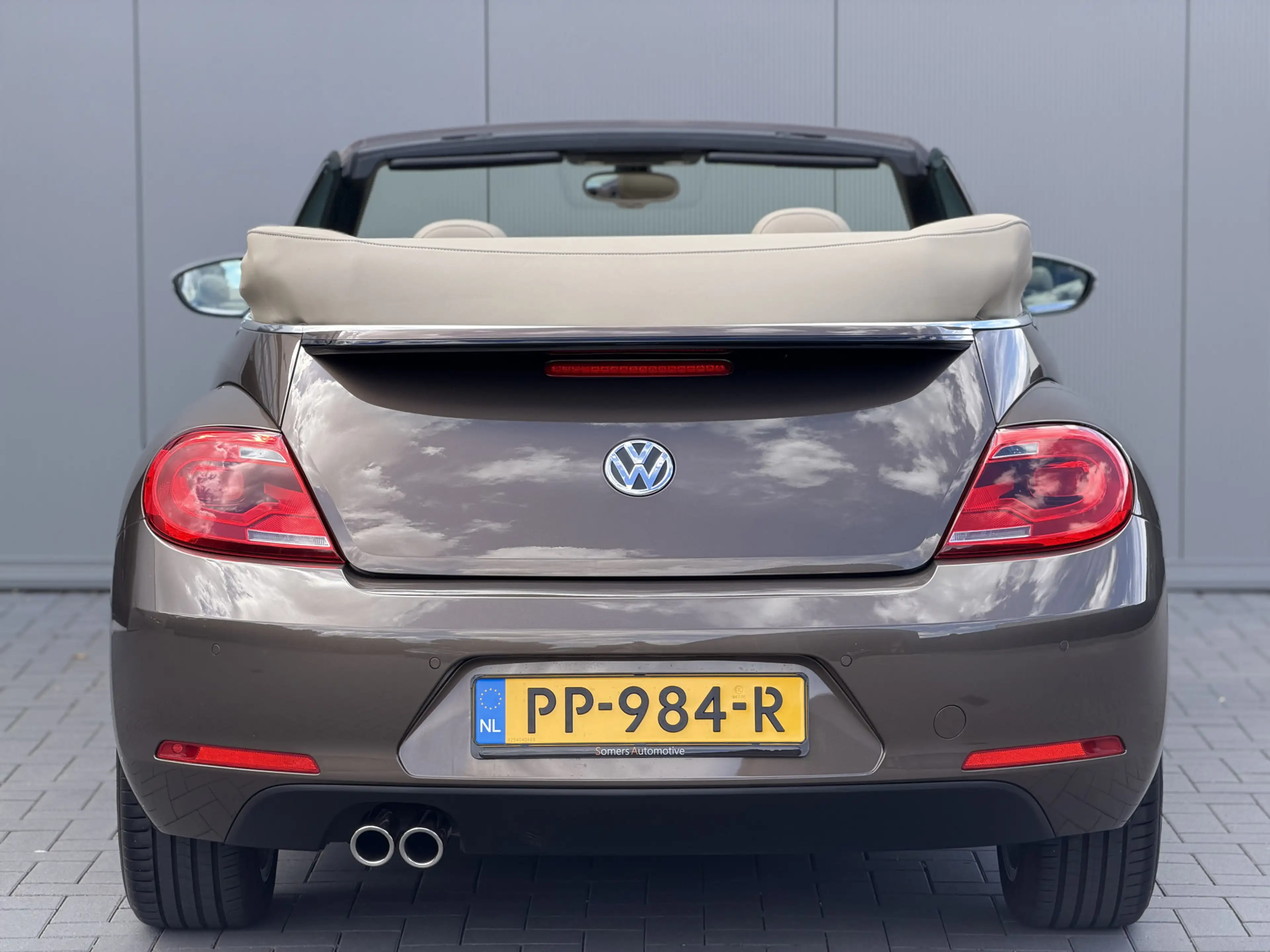Volkswagen Beetle Cabriolet 1.4 TSI 160pk DSG 70's Edition | 18" | X — photo 4