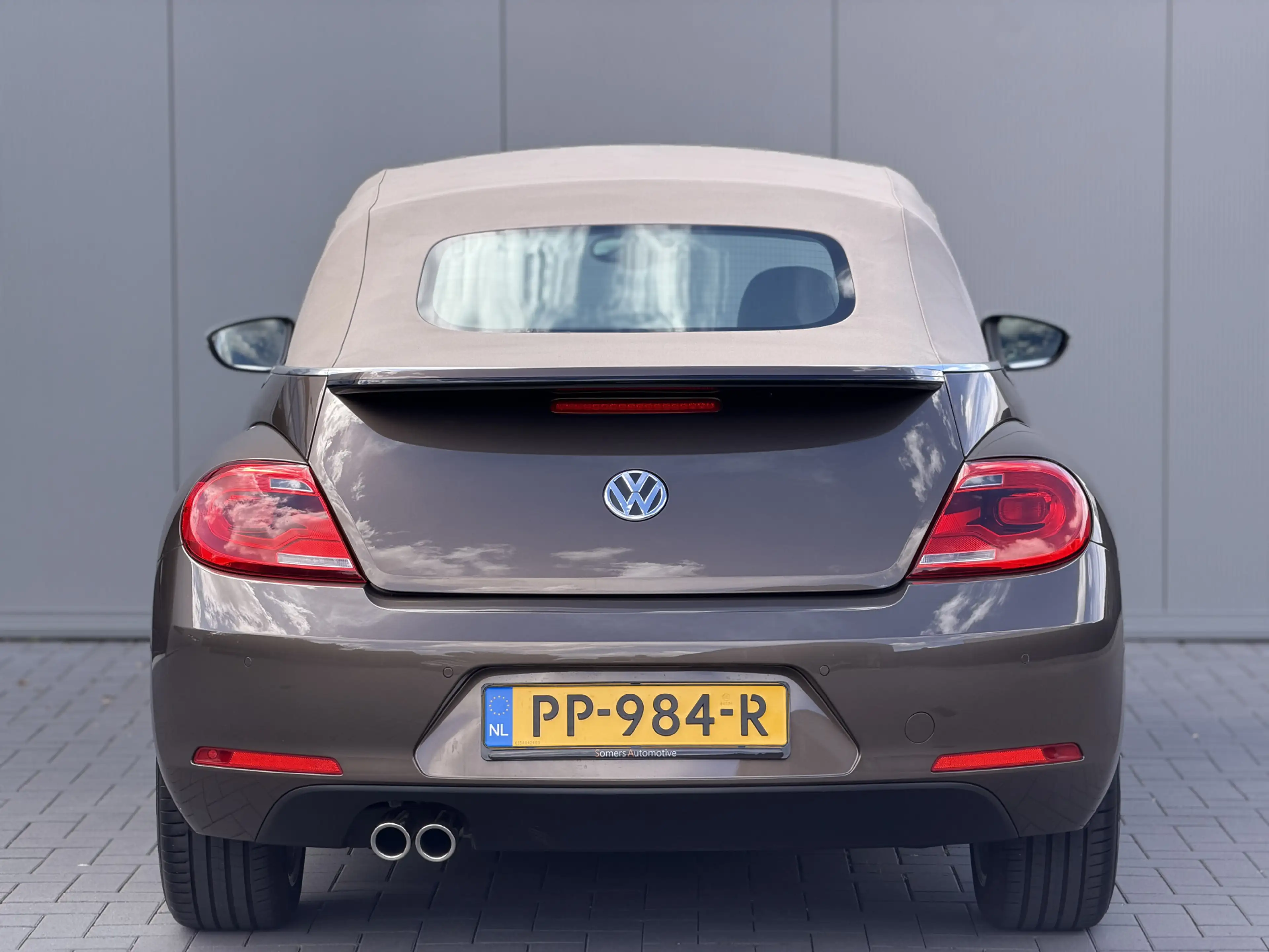 Volkswagen Beetle Cabriolet 1.4 TSI 160pk DSG 70's Edition | 18" | X — photo 13