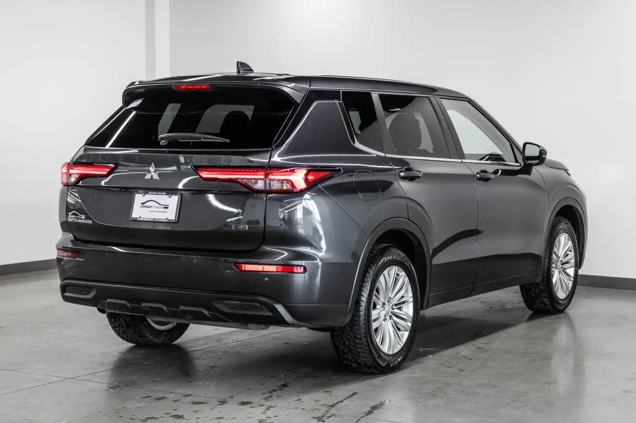 Mitsubishi Outlander снимка Mitsubishi Outlander