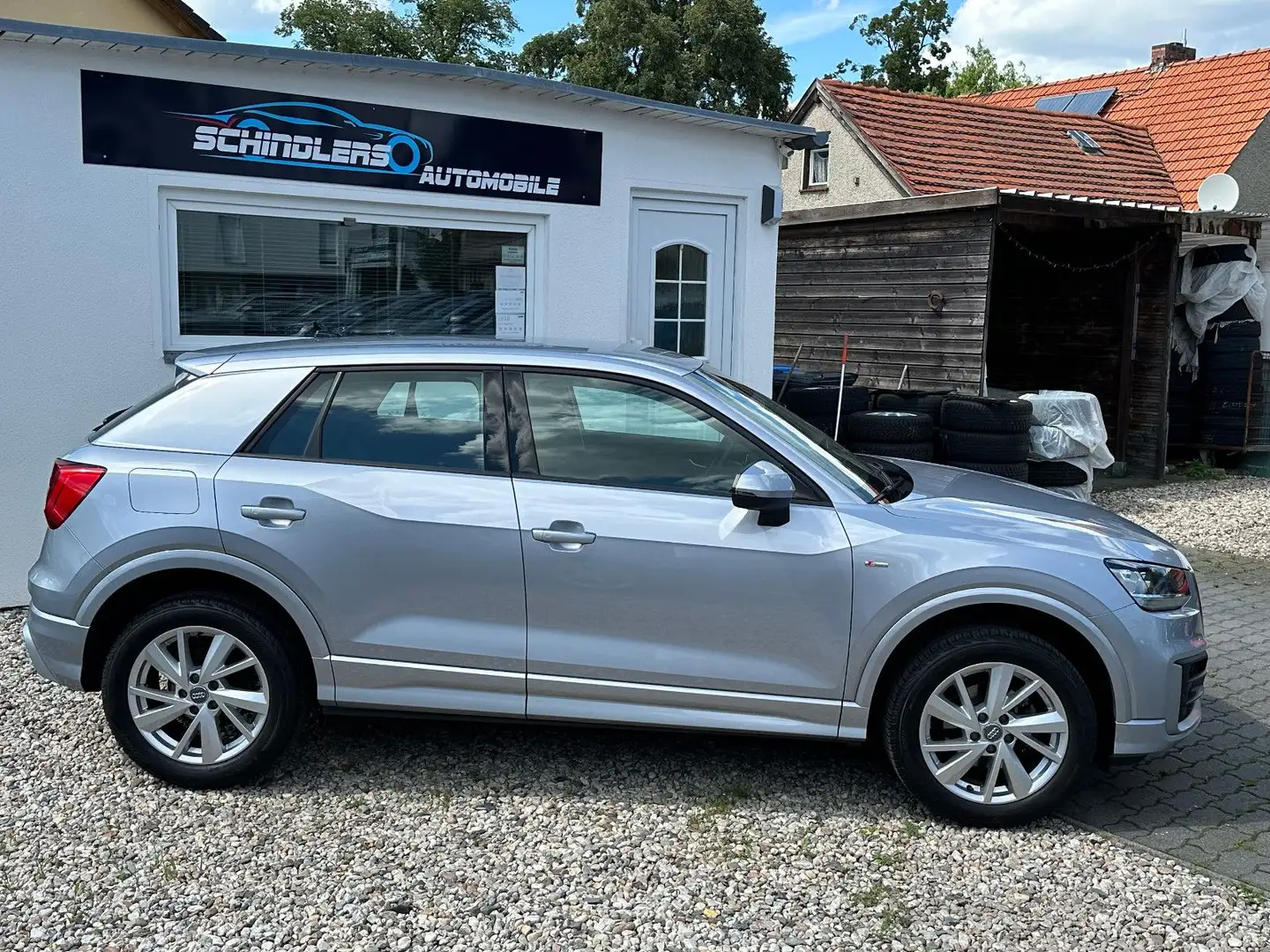 Audi Q2 30 TFSI Autom. S-line Navi LED MFL SHZ Argent - 2