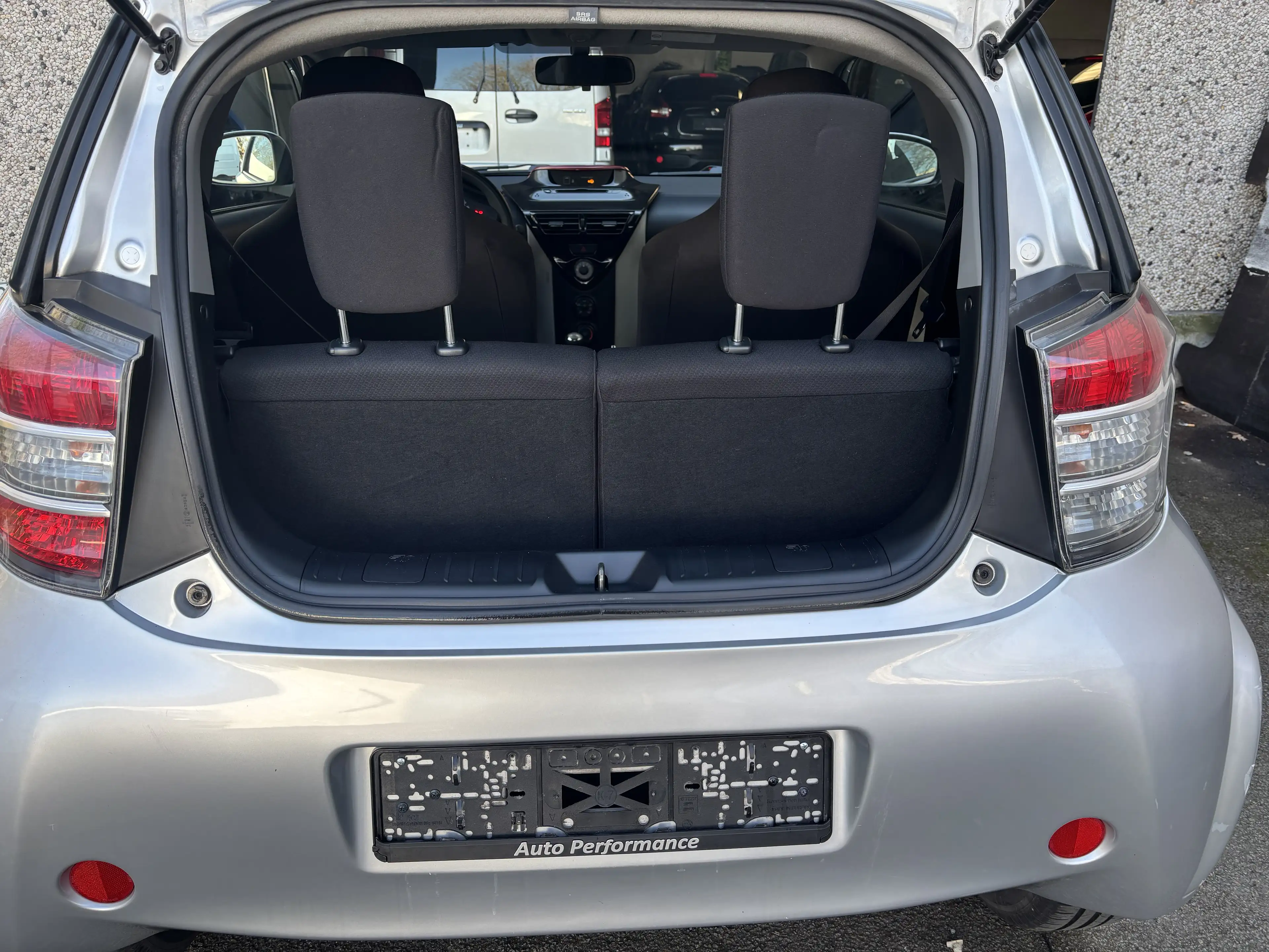 Toyota iQ iQ 1.0i VVT-i Luna — photo 8