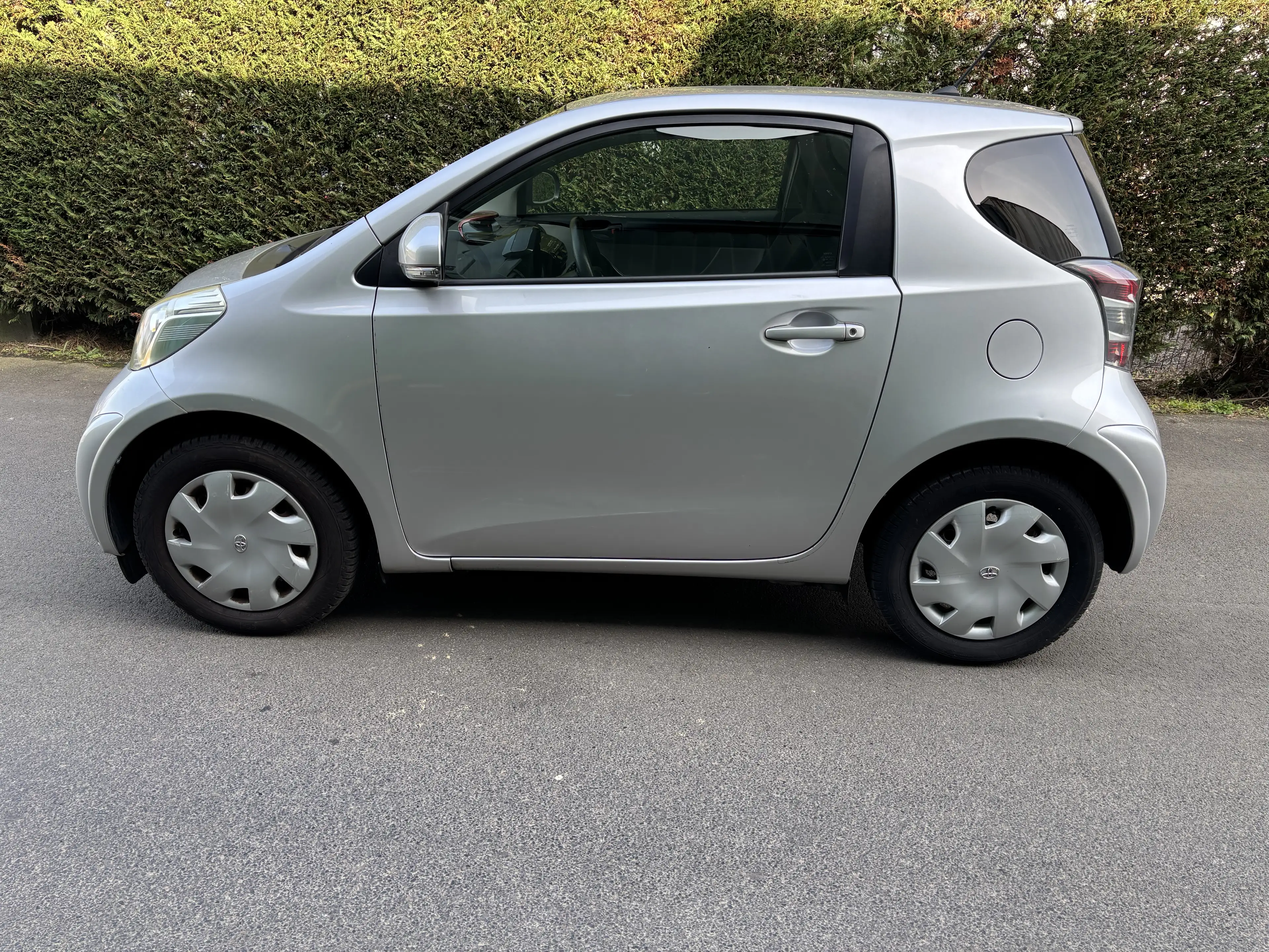 Toyota iQ iQ 1.0i VVT-i Luna — photo 4