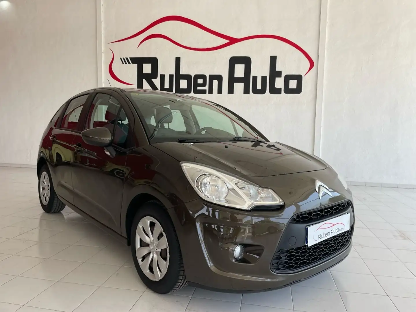 Citroen C3 1.4HDi Attraction 70 Gris - 1