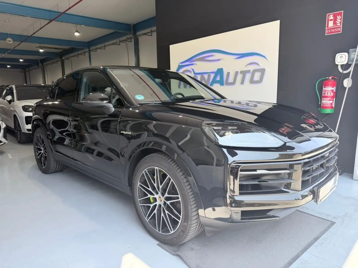 Porsche Cayenne Coupé E-Hybrid Aut. Negro - 1