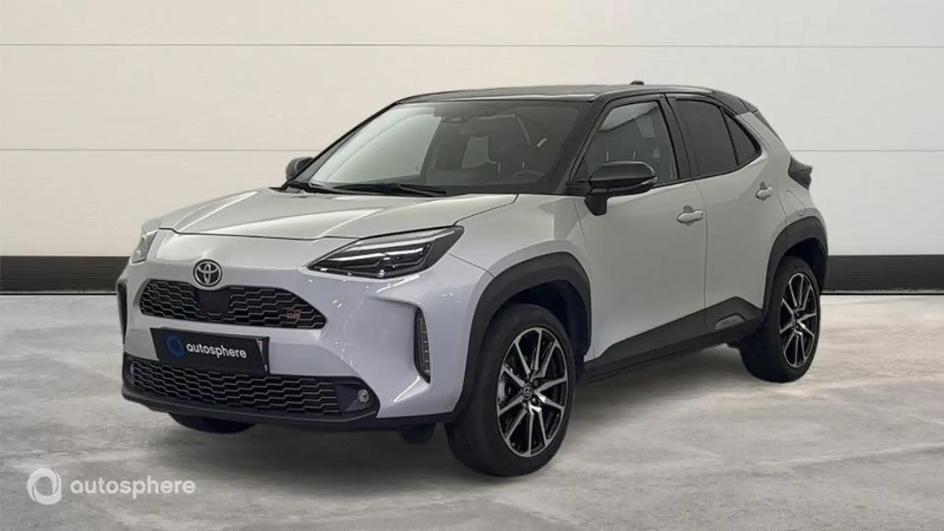 Toyota Yaris Cross 116h GR Sport MY22 - 1