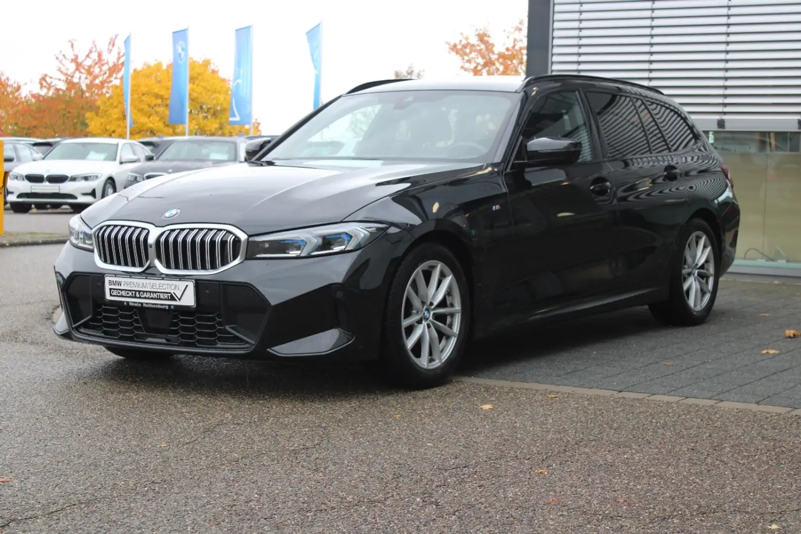 BMW 320 d Tour M Sport HeadUp Cam ACC Inno Navi LED Schwarz - 2