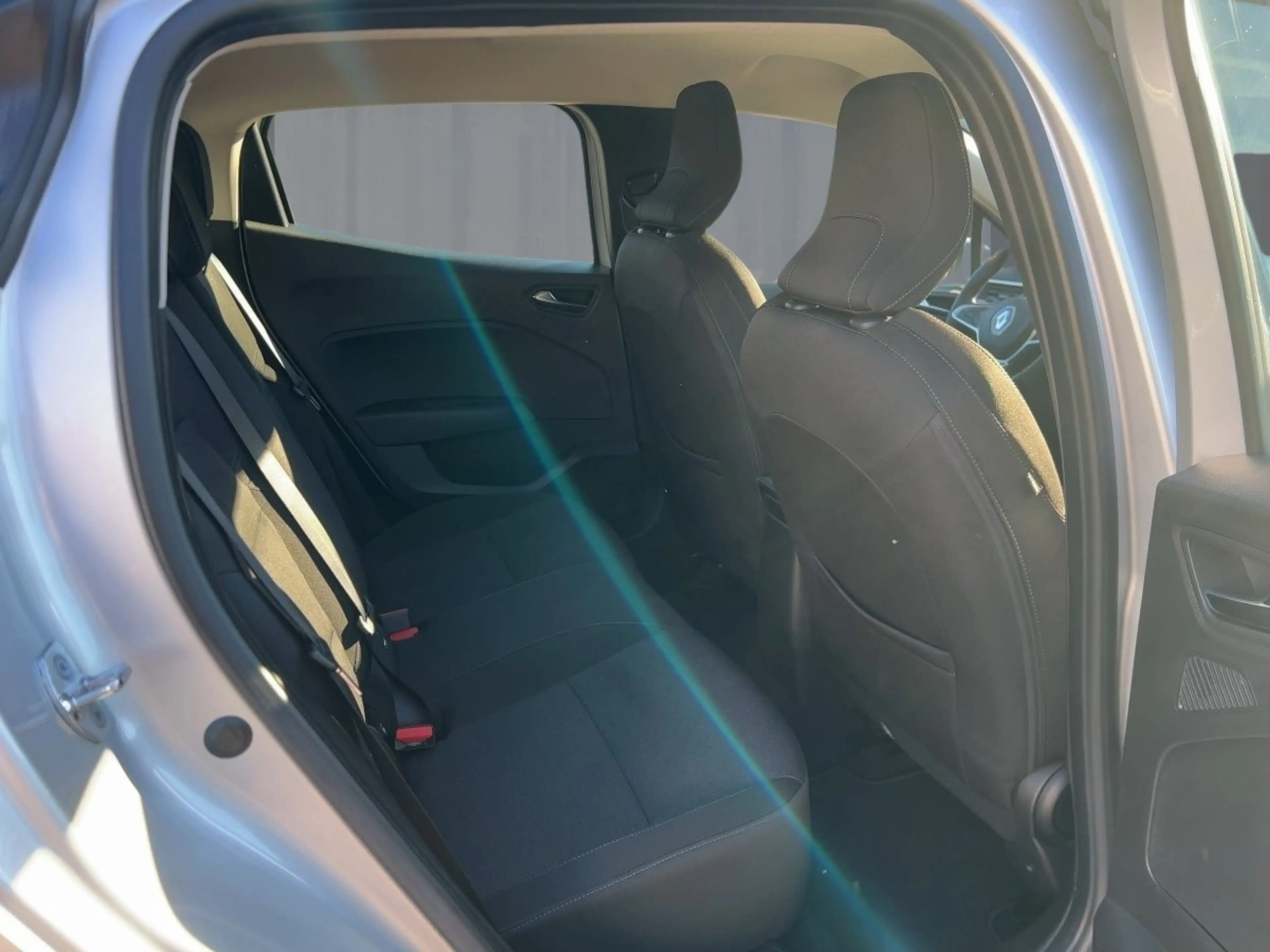 Renault Clio ZEN TCe 90 — photo 9